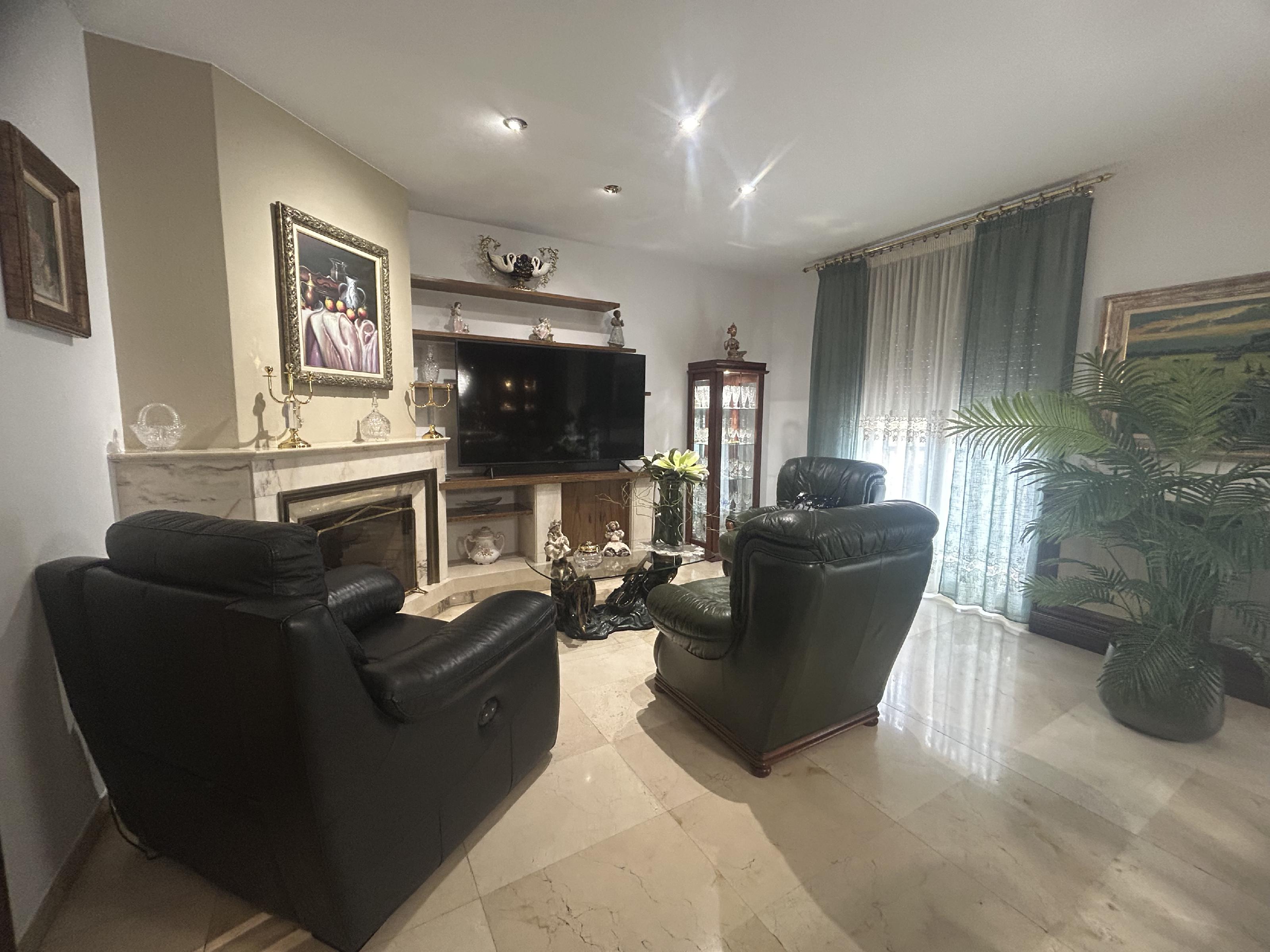 Imagen 1 Casa Adosada en venta en Manresa / Manresa- Zona Sagrada Familia