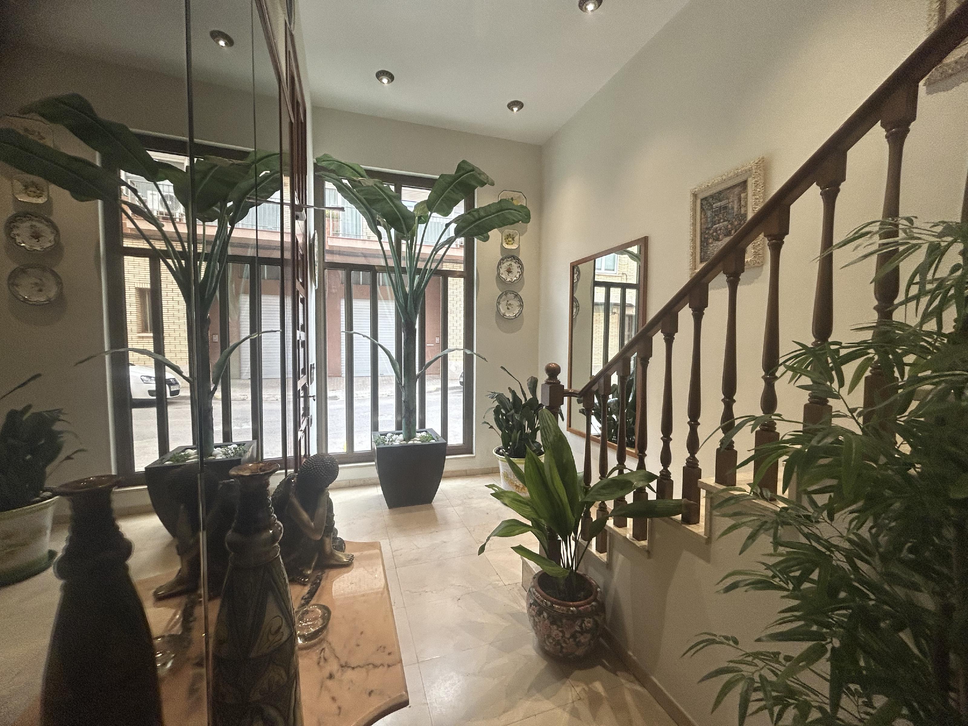 Imagen 7 Casa Adosada en venta en Manresa / Manresa- Zona Sagrada Familia