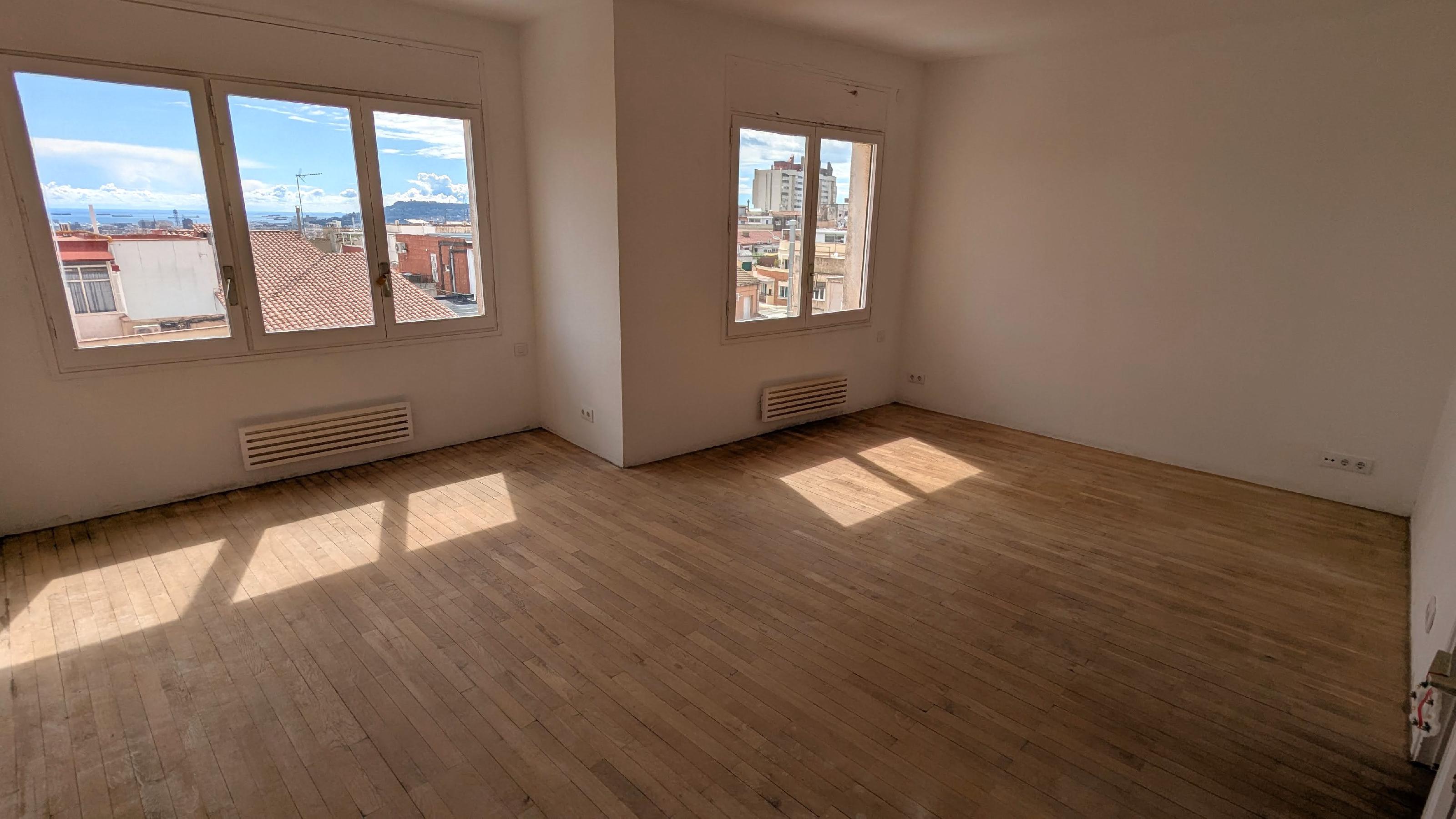 Imagen 1 Piso en venta en Barcelona / Mare de Deu de Montserrat