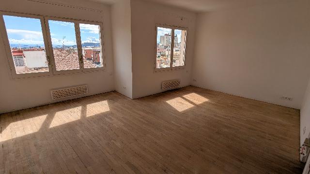 Imagen 1 Inmueble 292612 - Piso en venta en Barcelona / Mare de Deu de Montserrat
