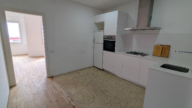 Imagen 2 Inmueble 292612 - Piso en venta en Barcelona / Mare de Deu de Montserrat