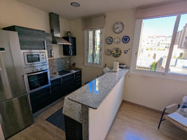 Imagen 7 Inmueble 299265 - Piso en venta en Barcelona / Ramon y Cajal con Plaça Joanic