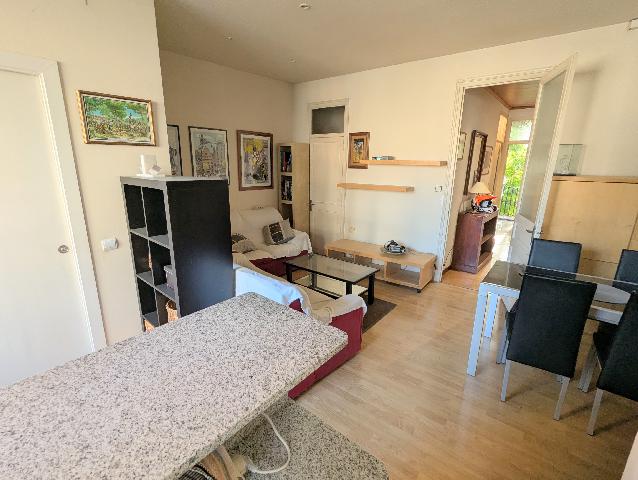 Imagen 8 Inmueble 299265 - Piso en venta en Barcelona / Ramon y Cajal con Plaça Joanic