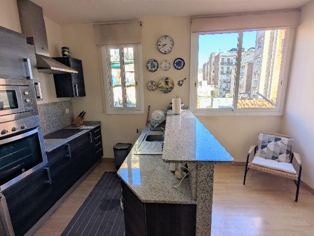 Imagen 5 Inmueble 299265 - Piso en venta en Barcelona / Ramon y Cajal con Plaça Joanic
