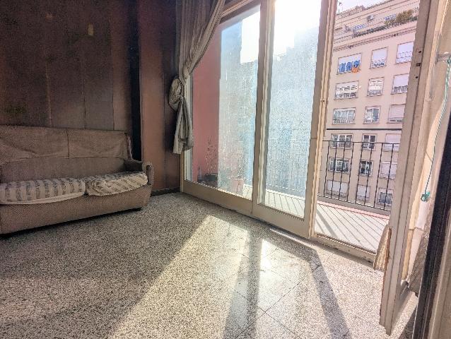 Imagen 4 Inmueble 302158 - Piso en venta en Barcelona / Pi i Margall - Encarnació