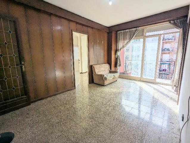 Imagen 3 Inmueble 302158 - Piso en venta en Barcelona / Pi i Margall - Encarnació