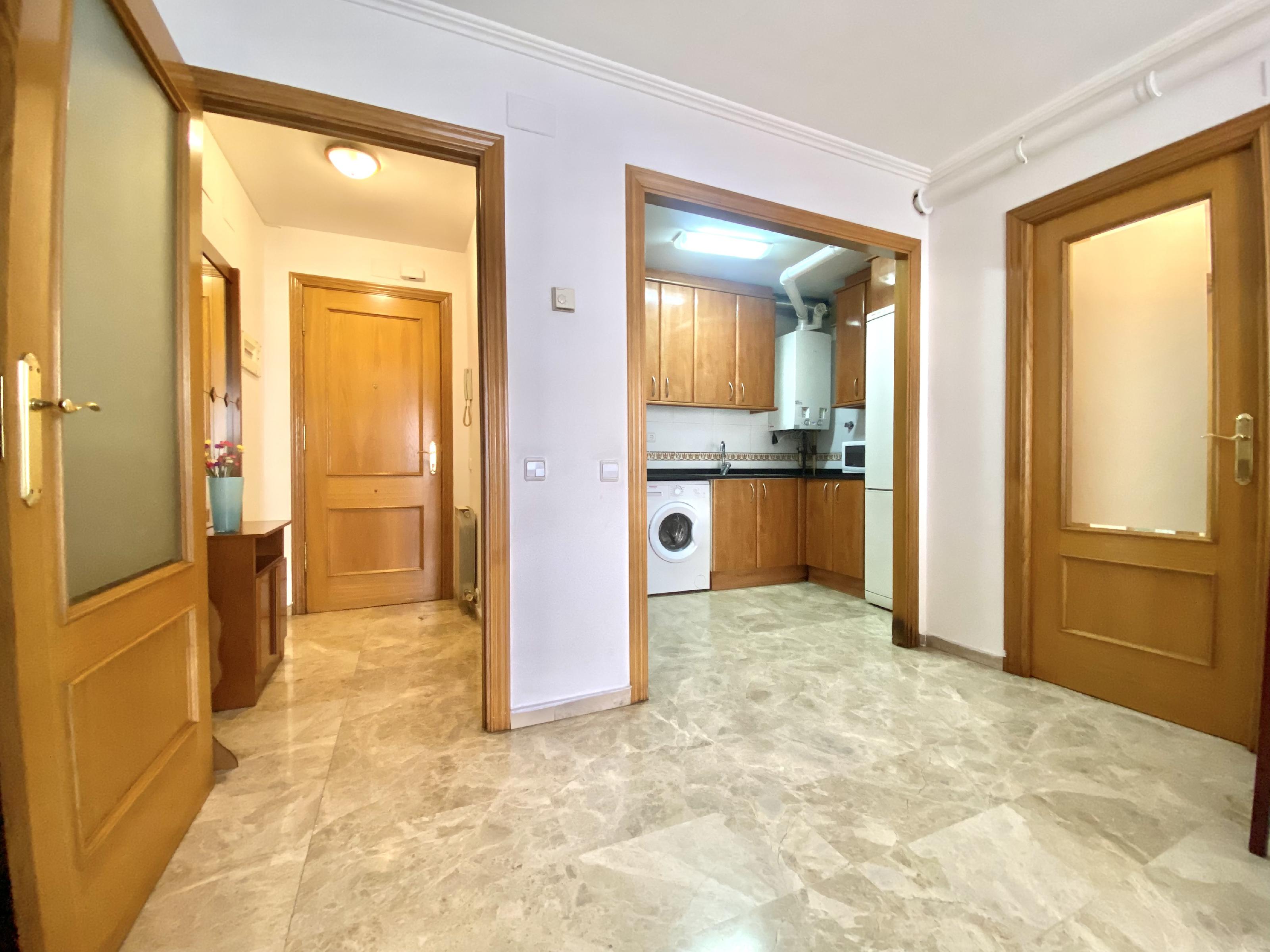 Imagen 4 Piso en venta en Rubí / Plana de Can Beltrán, muy cerca zona centro