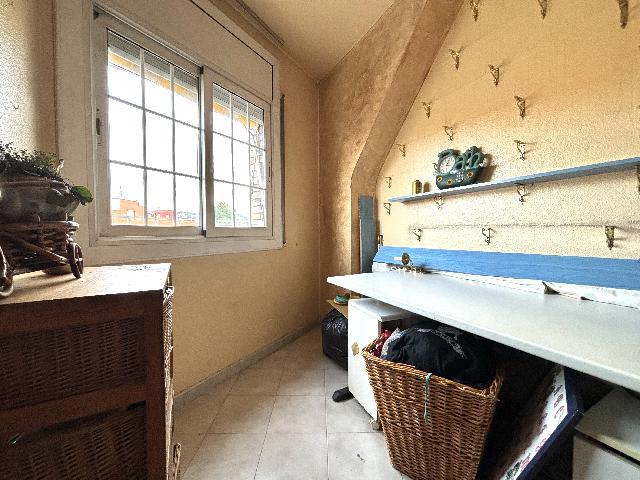 Imagen 11 Inmueble 278059 - Casa Pareada en venta en Rubí / Muy cerca del Mercadona, Avda. Estatut.