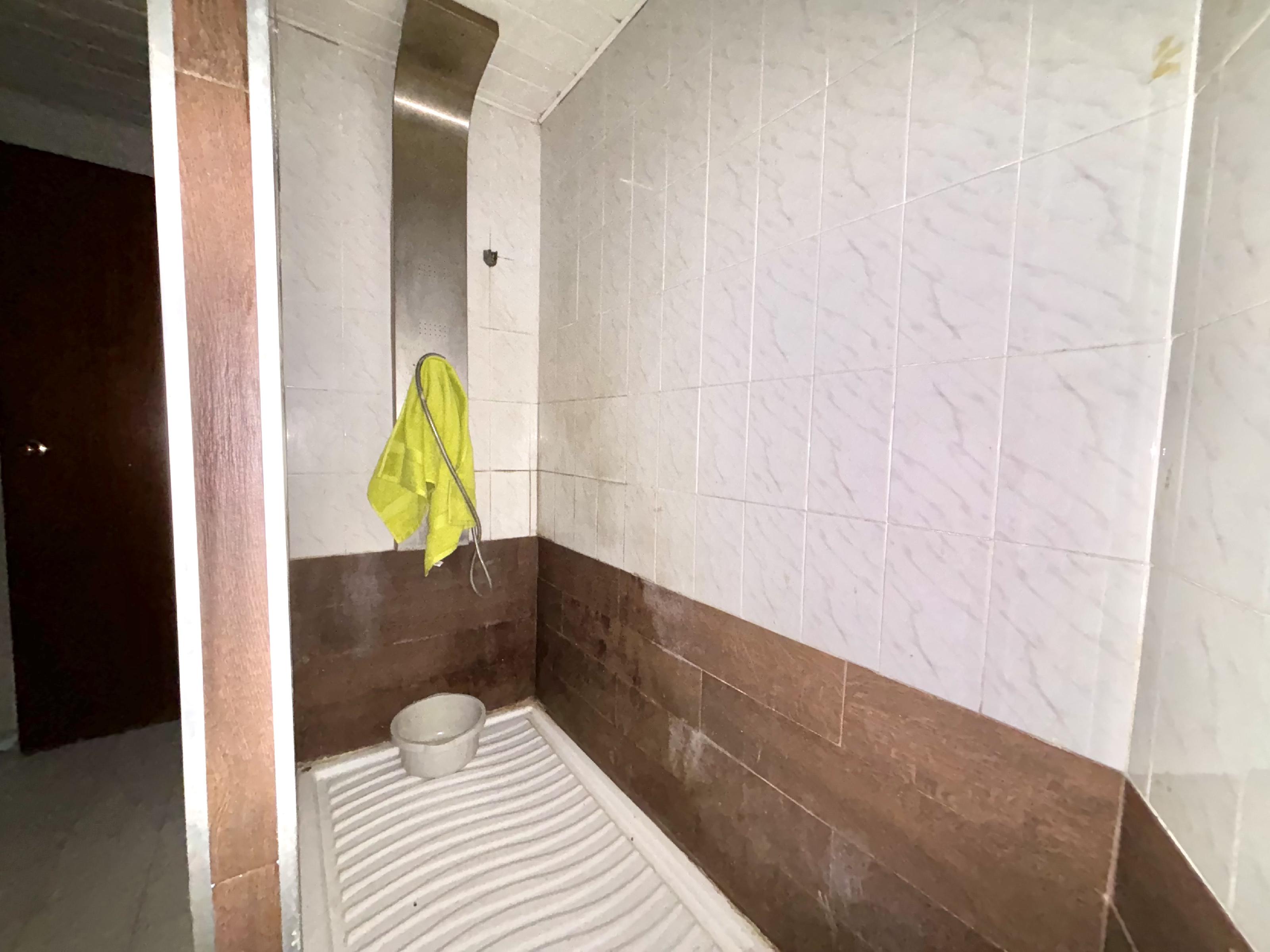 Imagen 16 Casa Pareada en venta en Rubí / Muy cerca del Mercadona, Avda. Estatut.