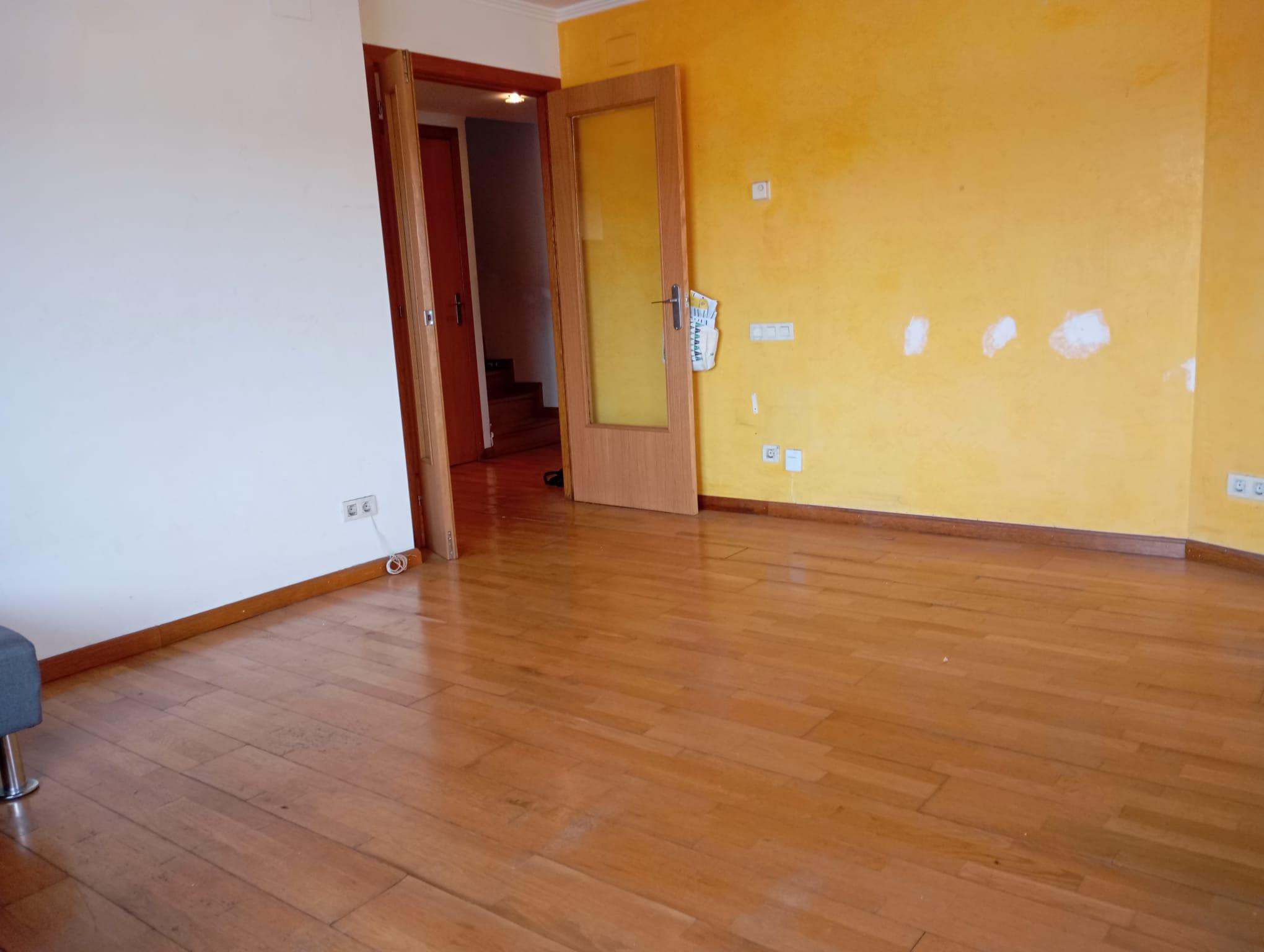 Imagen 24 Dúplex en venta en Rubí / Al lado Avenida del Estatut,.Ideal ubicación