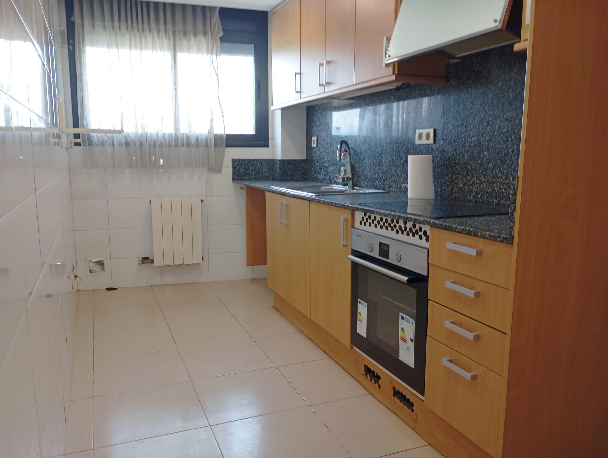 Imagen 4 Dúplex en venta en Rubí / Al lado Avenida del Estatut,.Ideal ubicación