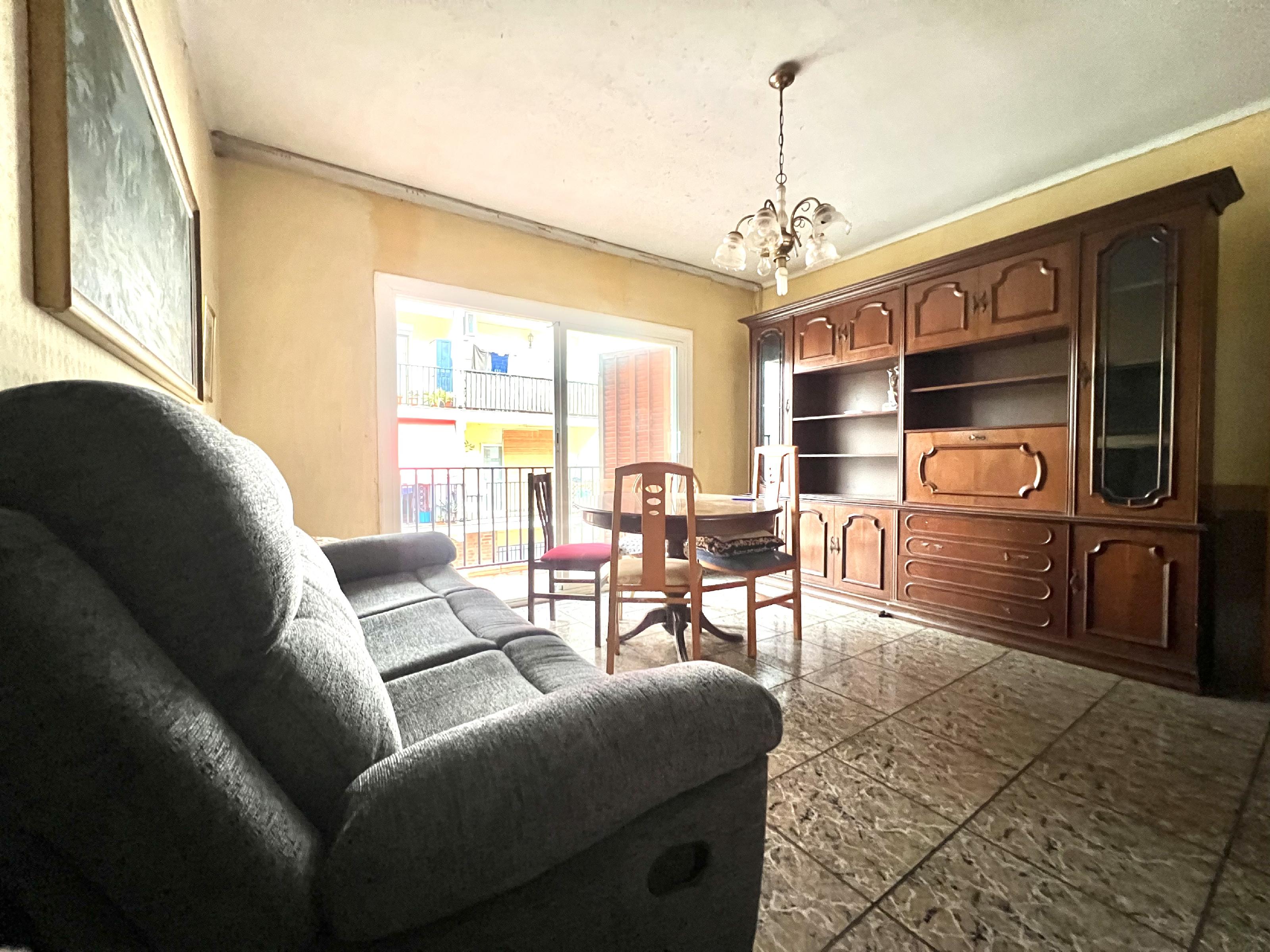 Imagen 1 Piso en venta en Rubí / Plaza dels Nens - Muy cerca de la Estació