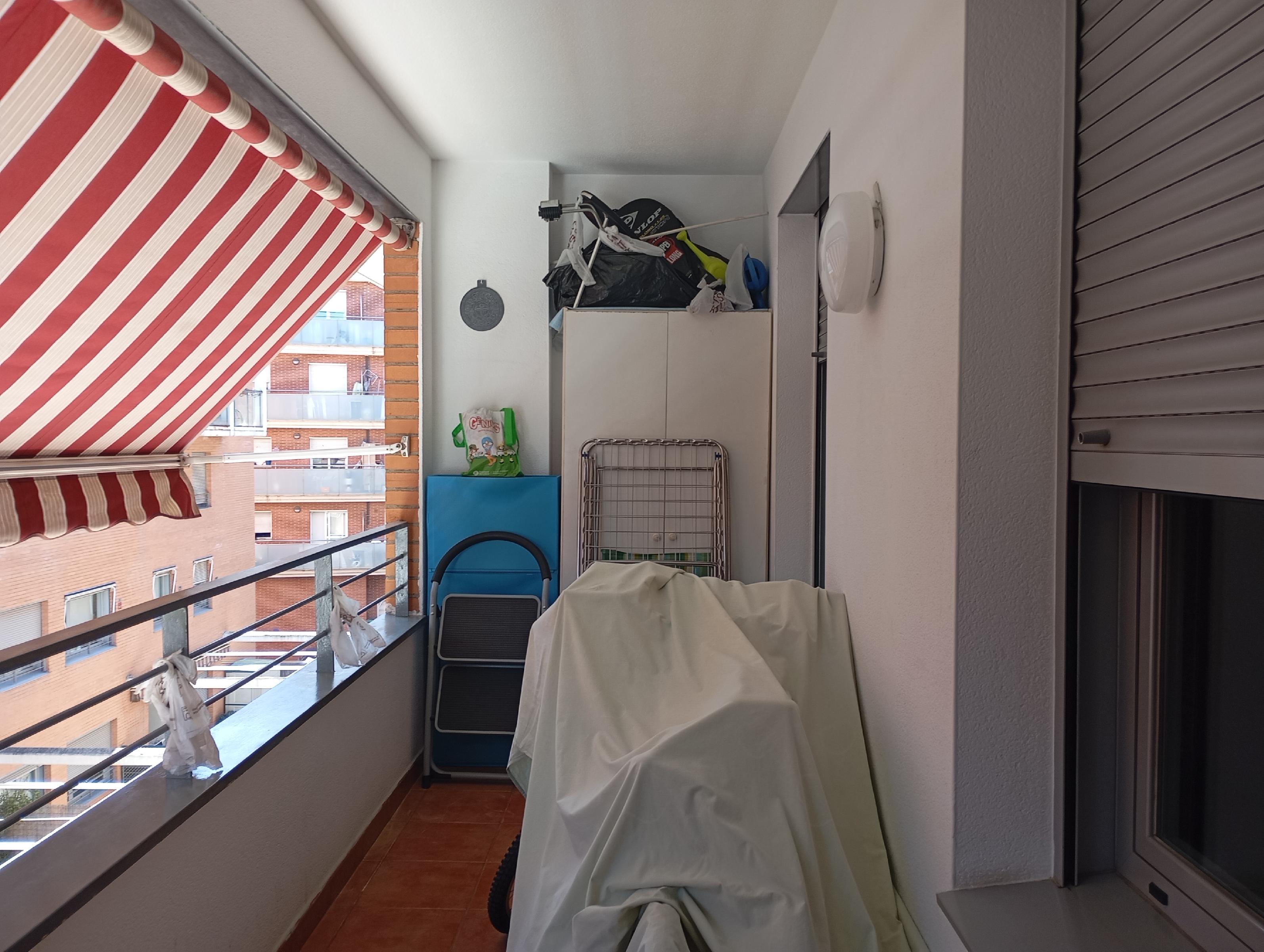 Imagen 2 Piso en venta en Rubí / A 10 minutos del centro