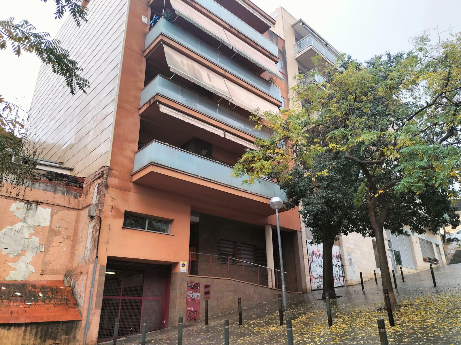 Imagen 24 Piso en venta en Barcelona / Junto metro Teixonera
