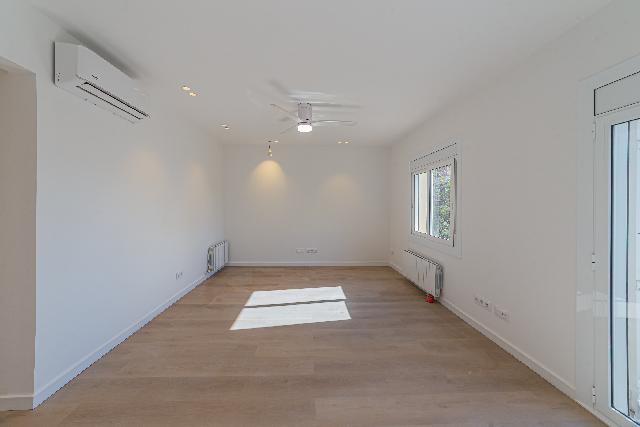 Imagen 10 Inmueble 296748 - Piso en venta en Barcelona / Plaça Dr. Modrego - Felip ll