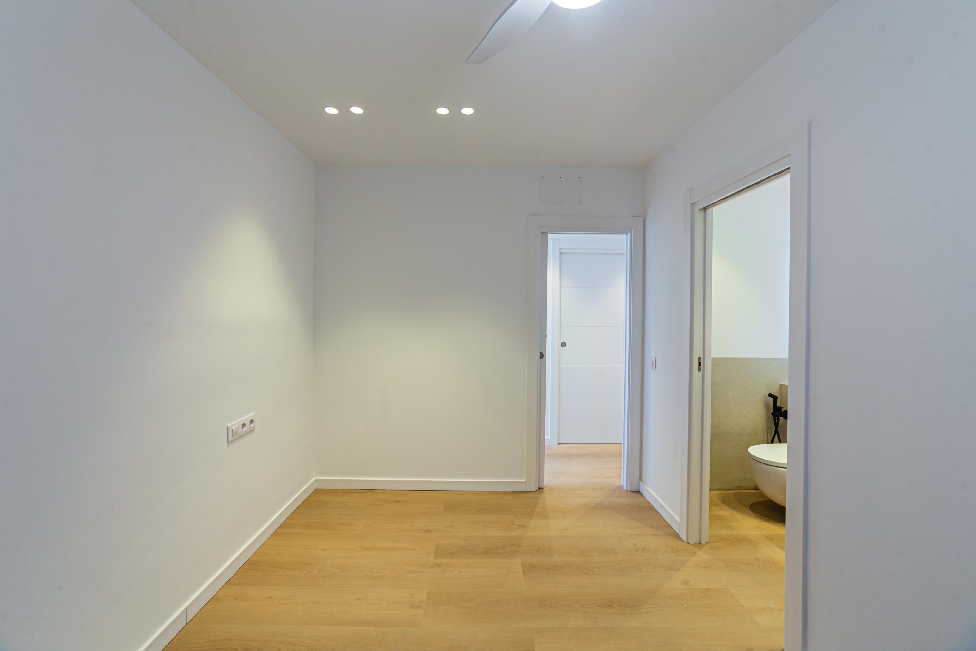 Imagen 20 Piso en venta en Barcelona / Plaça Dr. Modrego - Felip ll