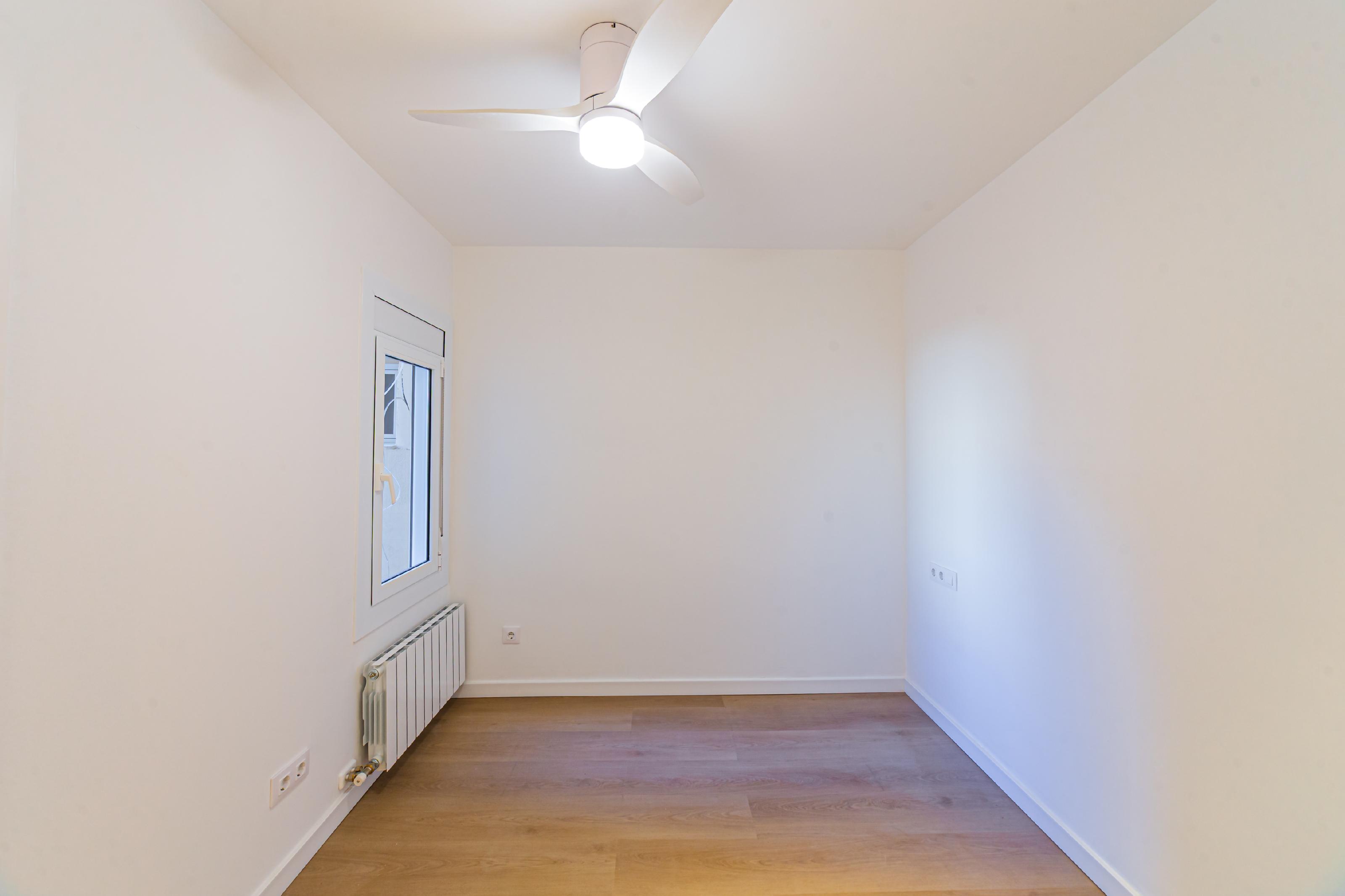 Imagen 18 Piso en venta en Barcelona / Plaça Dr. Modrego - Felip ll