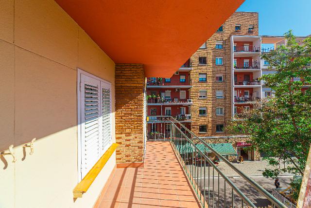 Imagen 3 Inmueble 296748 - Piso en venta en Barcelona / Plaça Dr. Modrego - Felip ll