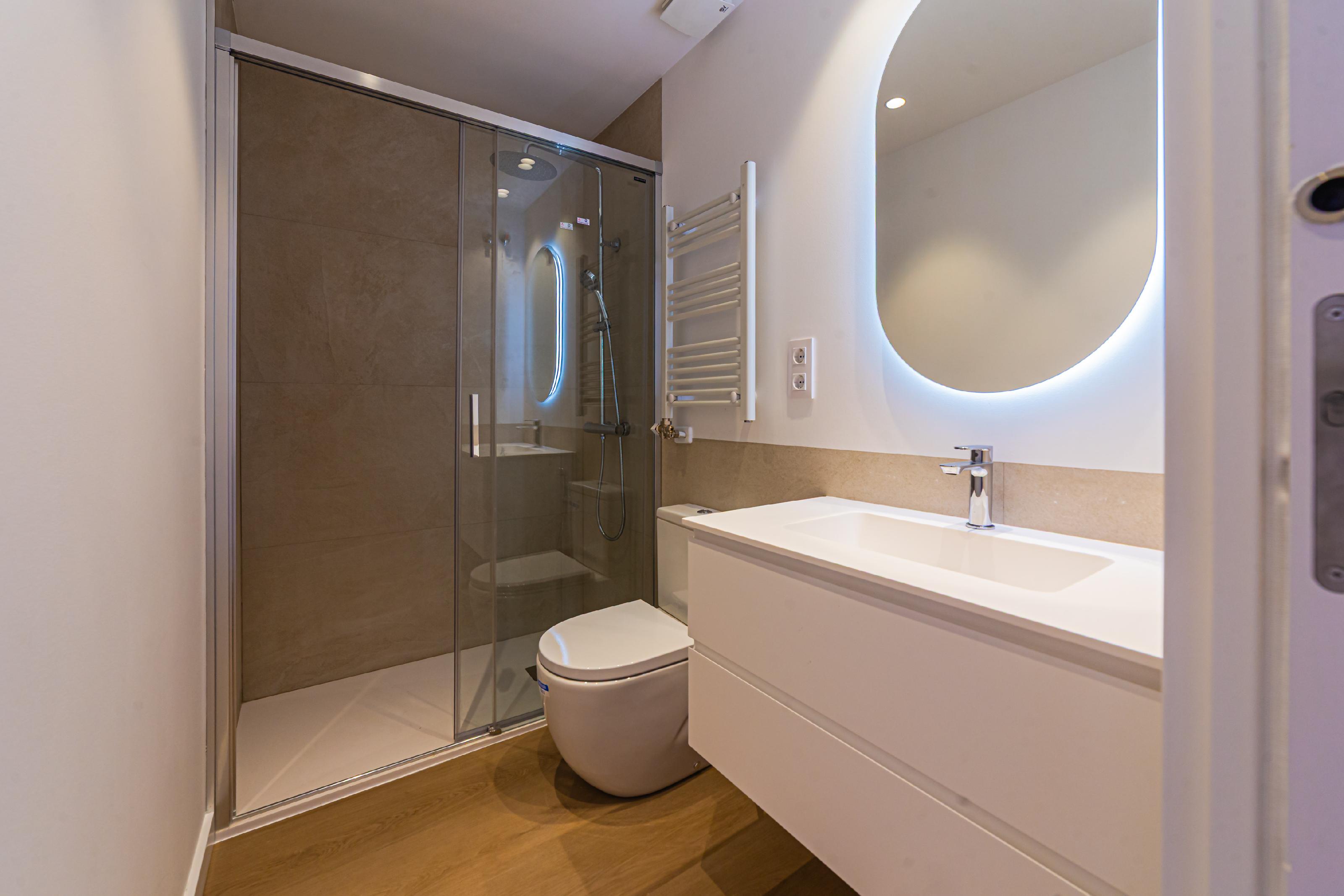 Imagen 4 Piso en venta en Barcelona / Plaça Dr. Modrego - Felip ll