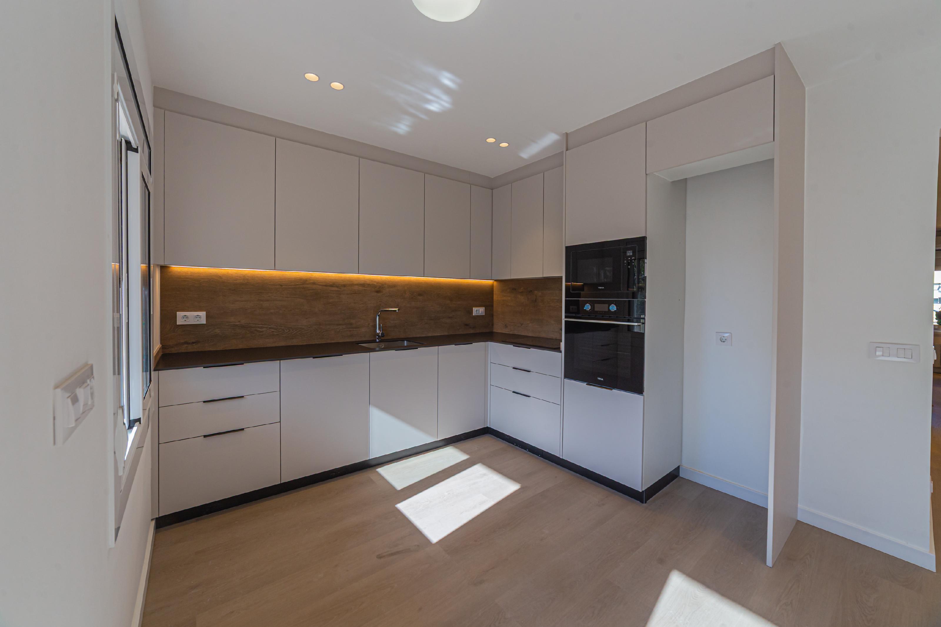 Imagen 6 Piso en venta en Barcelona / Plaça Dr. Modrego - Felip ll