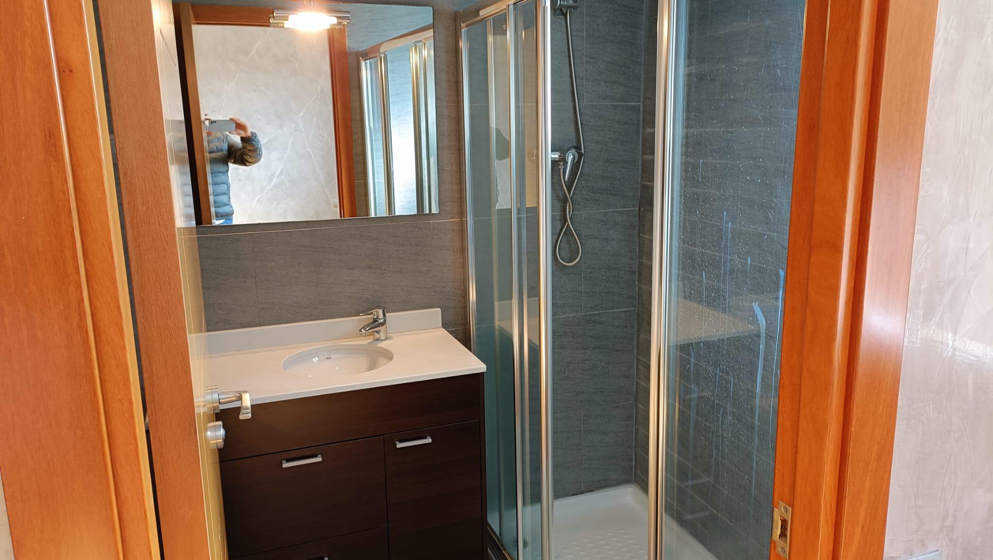 Imagen 4 Piso en venta en Barcelona / Josep Maria Jujol - Collserola