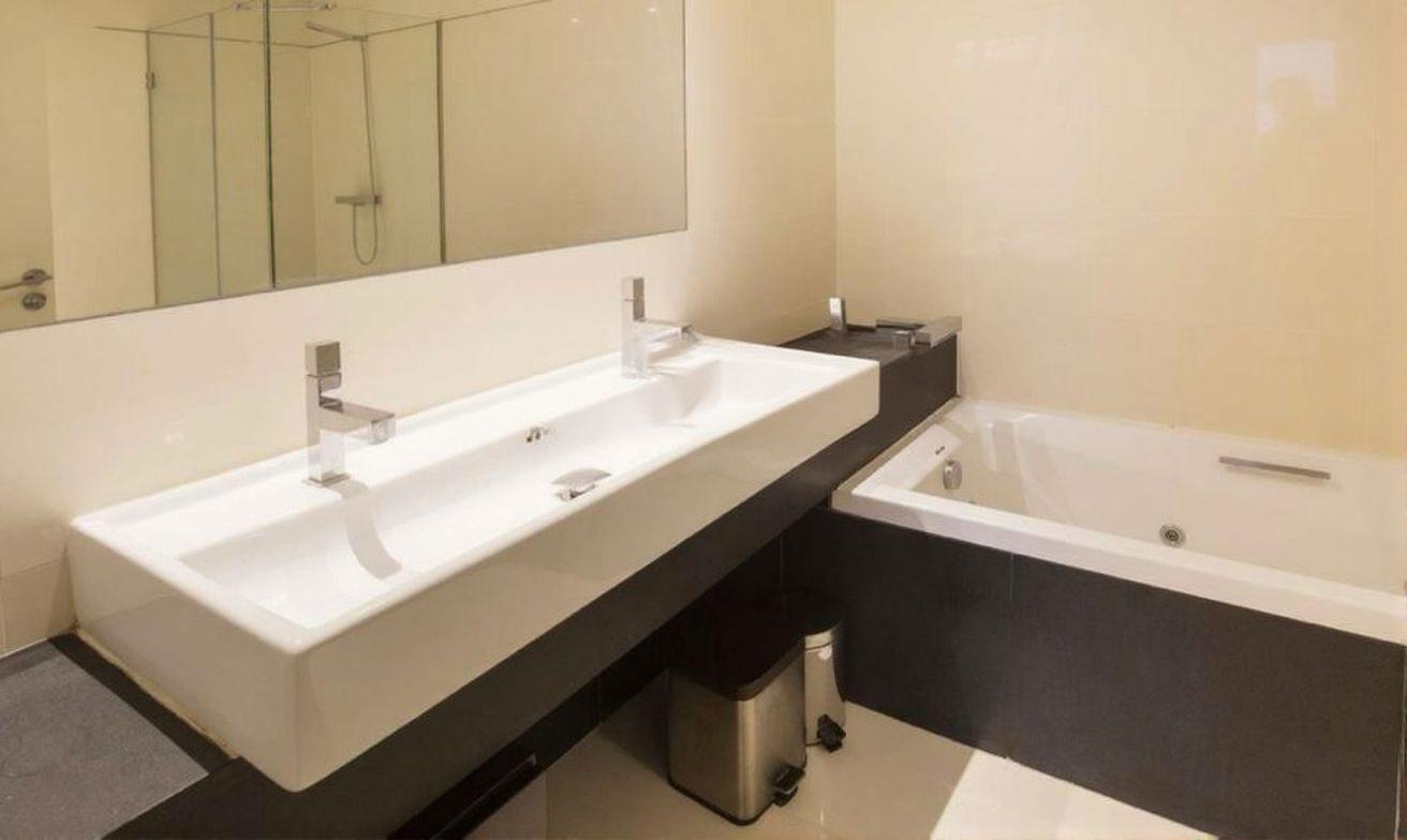 Imagen 13 Piso en venta en Barcelona / Paseo de Garcia Faria