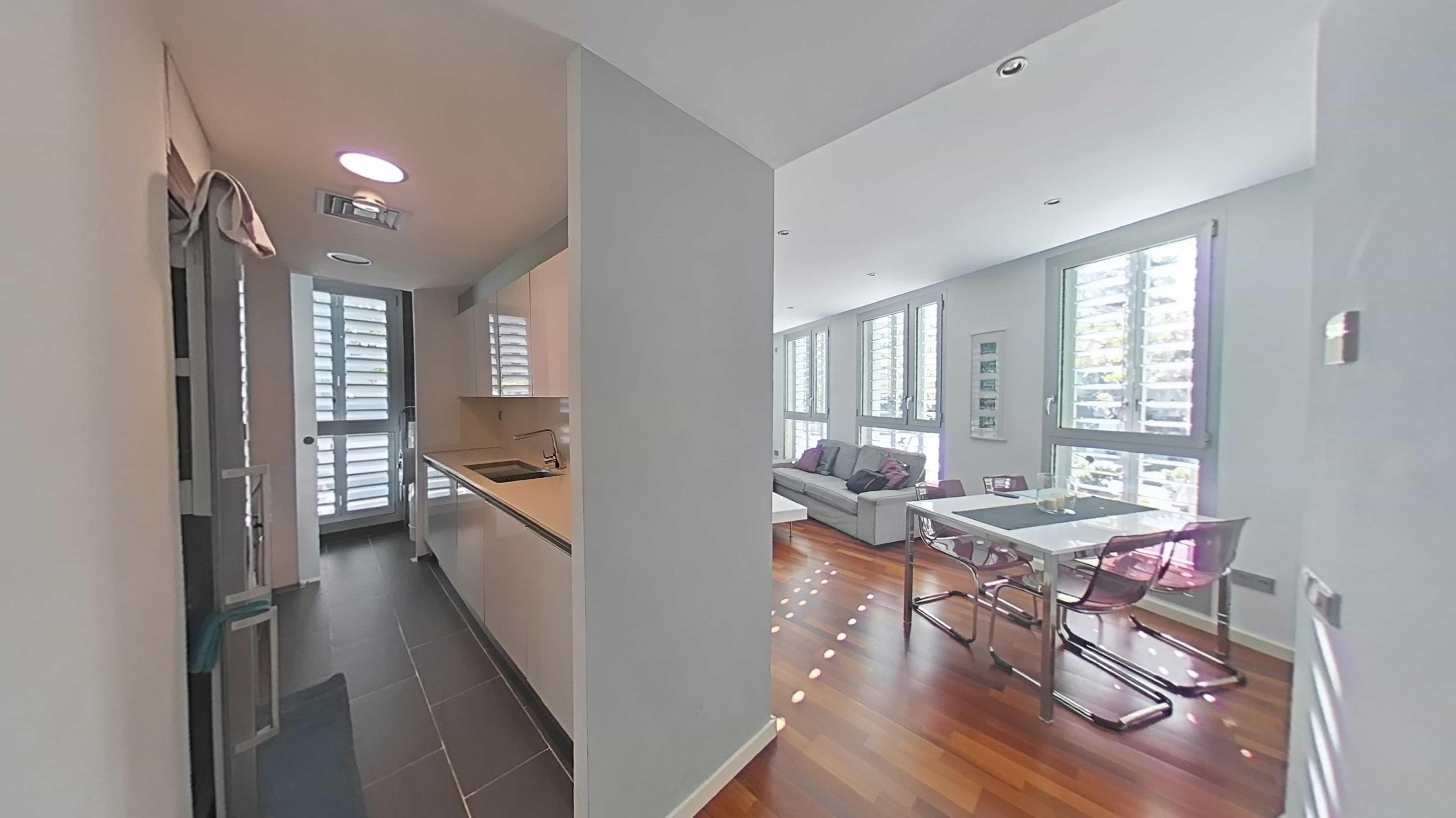 Imagen 33 Piso en venta en Barcelona / Dr. Aiguader - Pg Joan de Borbó