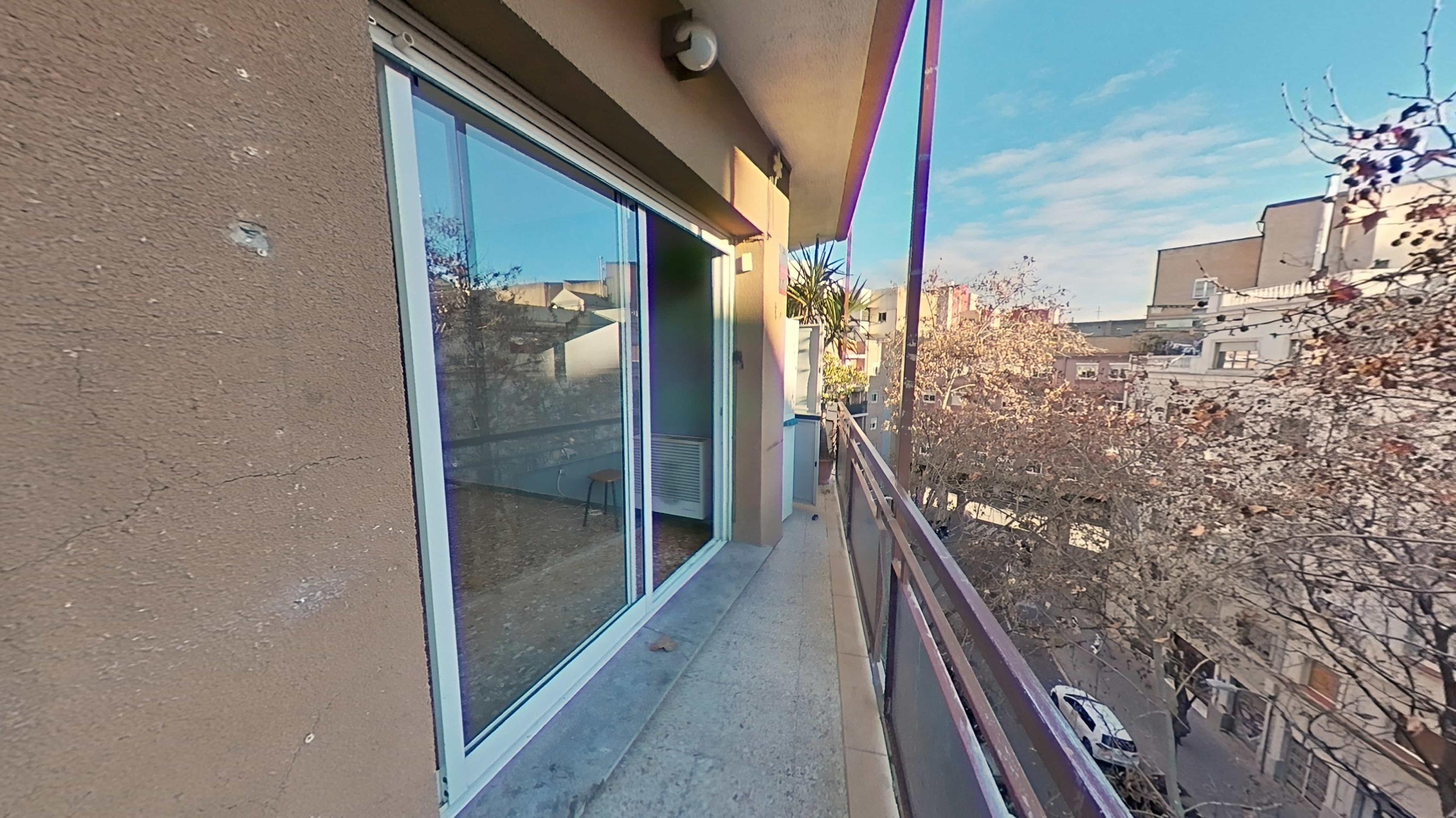 Imagen 2 Piso en venta en Barcelona / Manigua - Passeig Maragall