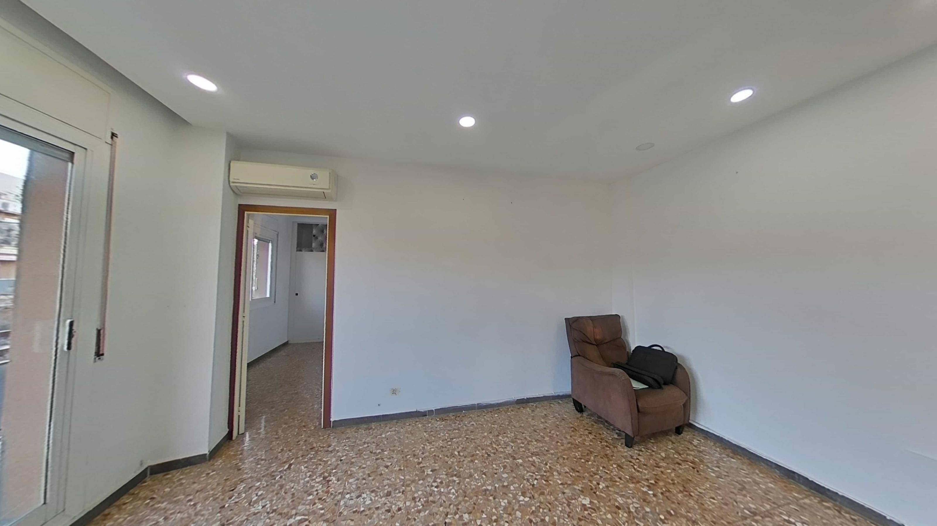Imagen 11 Piso en venta en Barcelona / Manigua - Passeig Maragall