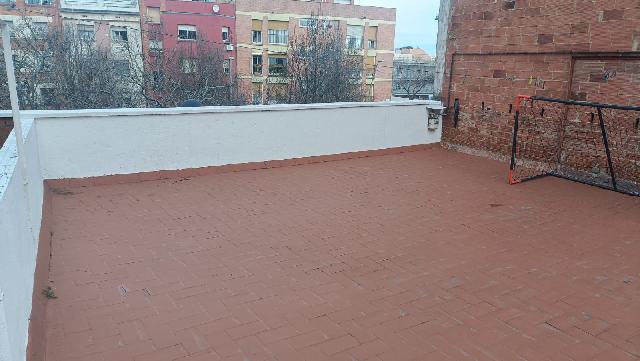 Imagen 1 Inmueble 300018 - Casa Pareada en venta en Barcelona / Finestrelles - Ausona