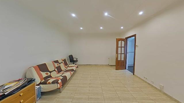 Imagen 35 Inmueble 300394 - Planta Baja en venta en Hospitalet De Llobregat (L´) / Hospitalet de Llogregat - Centro 