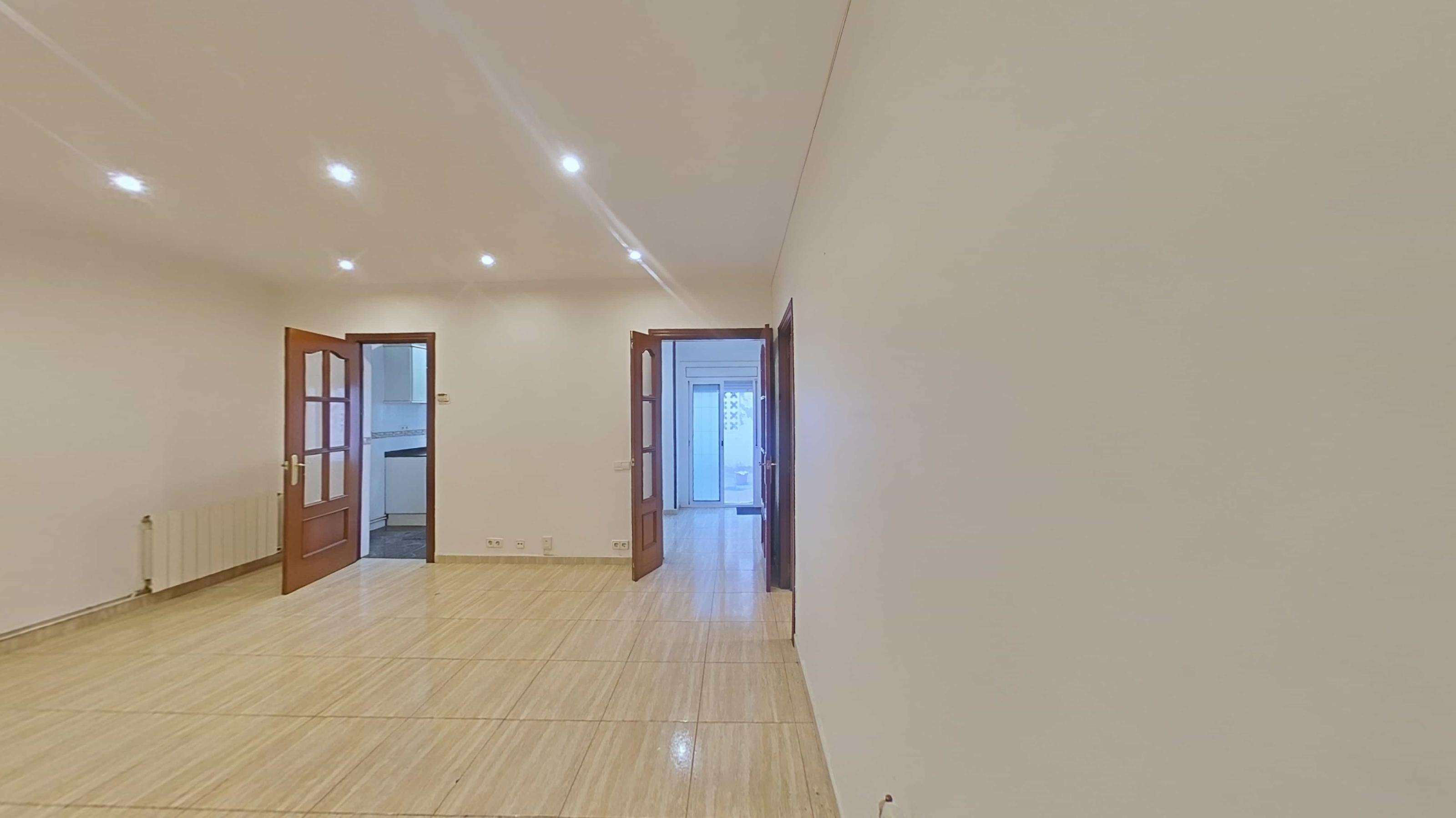 Imagen 1 Planta Baja en venta en Hospitalet De Llobregat L´ / Hospitalet de Llogregat - Centro 