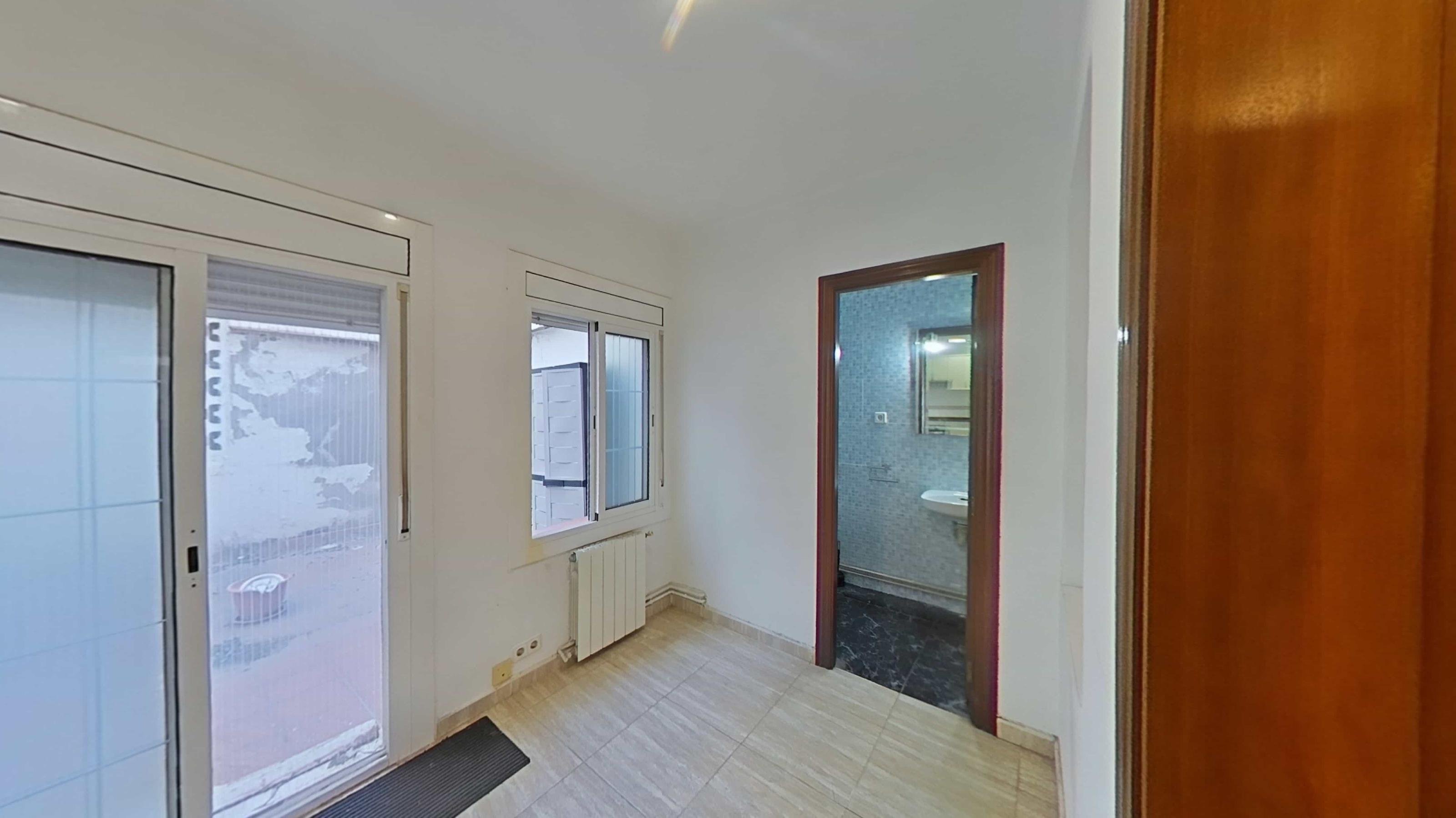 Imagen 28 Planta Baja en venta en Hospitalet De Llobregat L´ / Hospitalet de Llogregat - Centro 