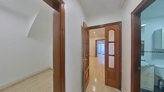 Imagen 13 Inmueble 300394 - Planta Baja en venta en Hospitalet De Llobregat (L´) / Hospitalet de Llogregat - Centro 