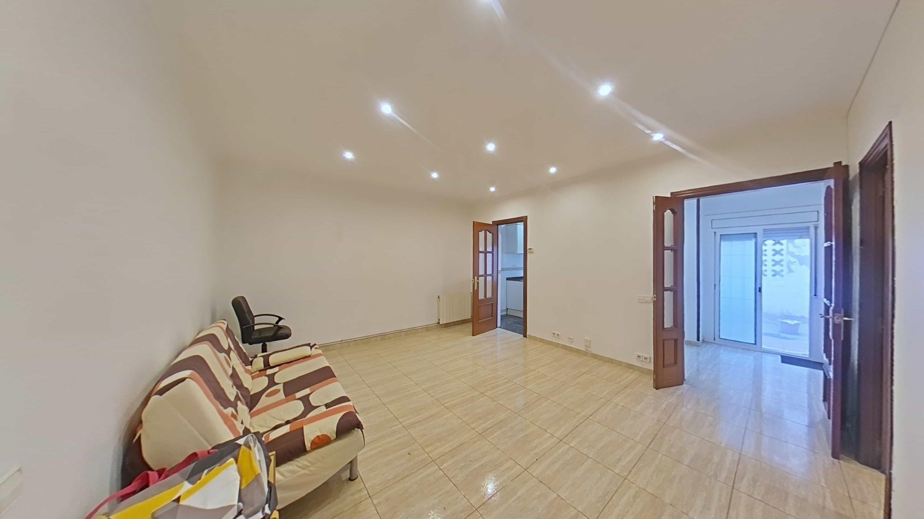 Imagen 2 Planta Baja en venta en Hospitalet De Llobregat L´ / Hospitalet de Llogregat - Centro 