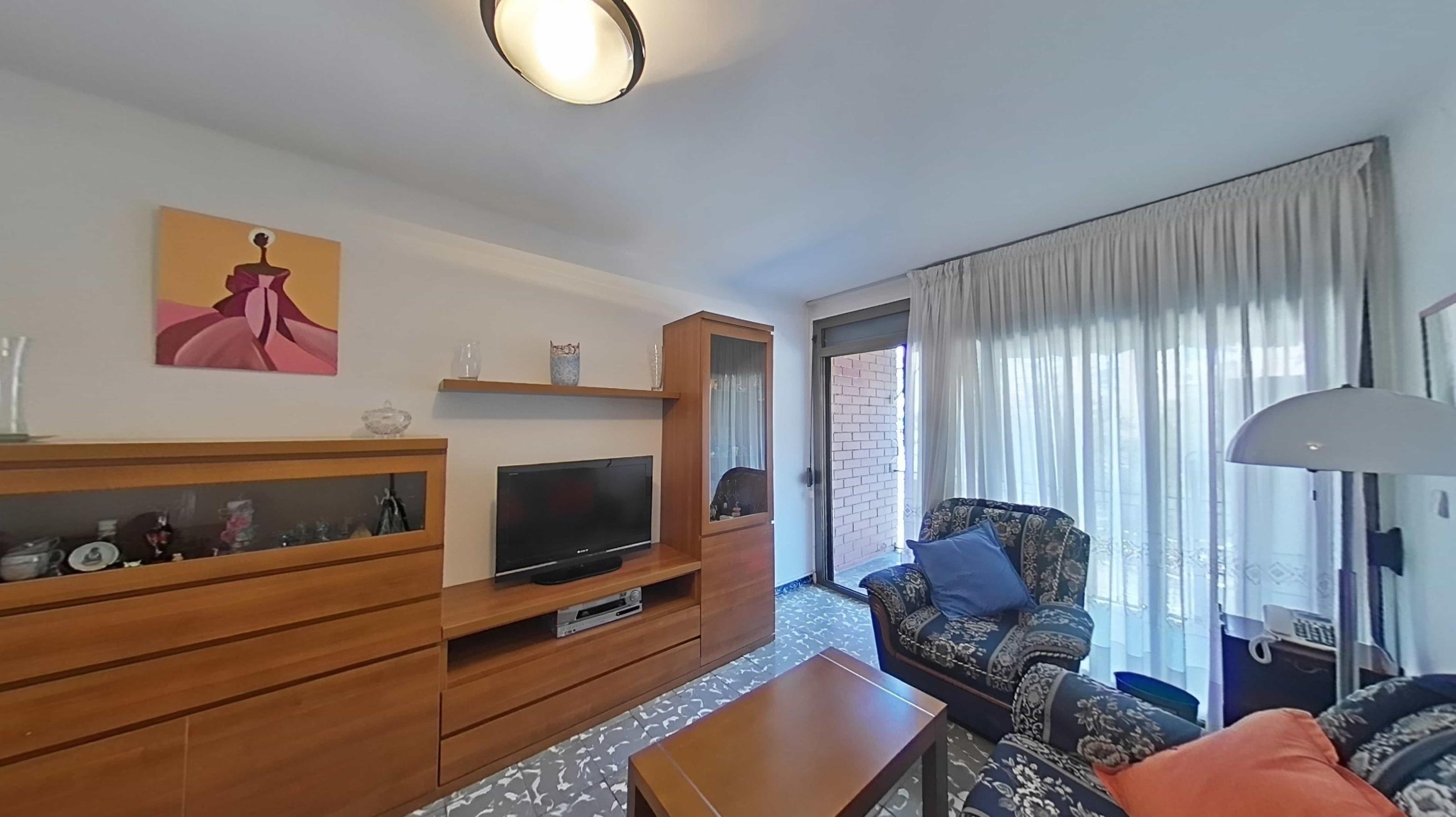 Imagen 20 Piso en venta en Santa Coloma De Gramenet / Plaça Pau Casals