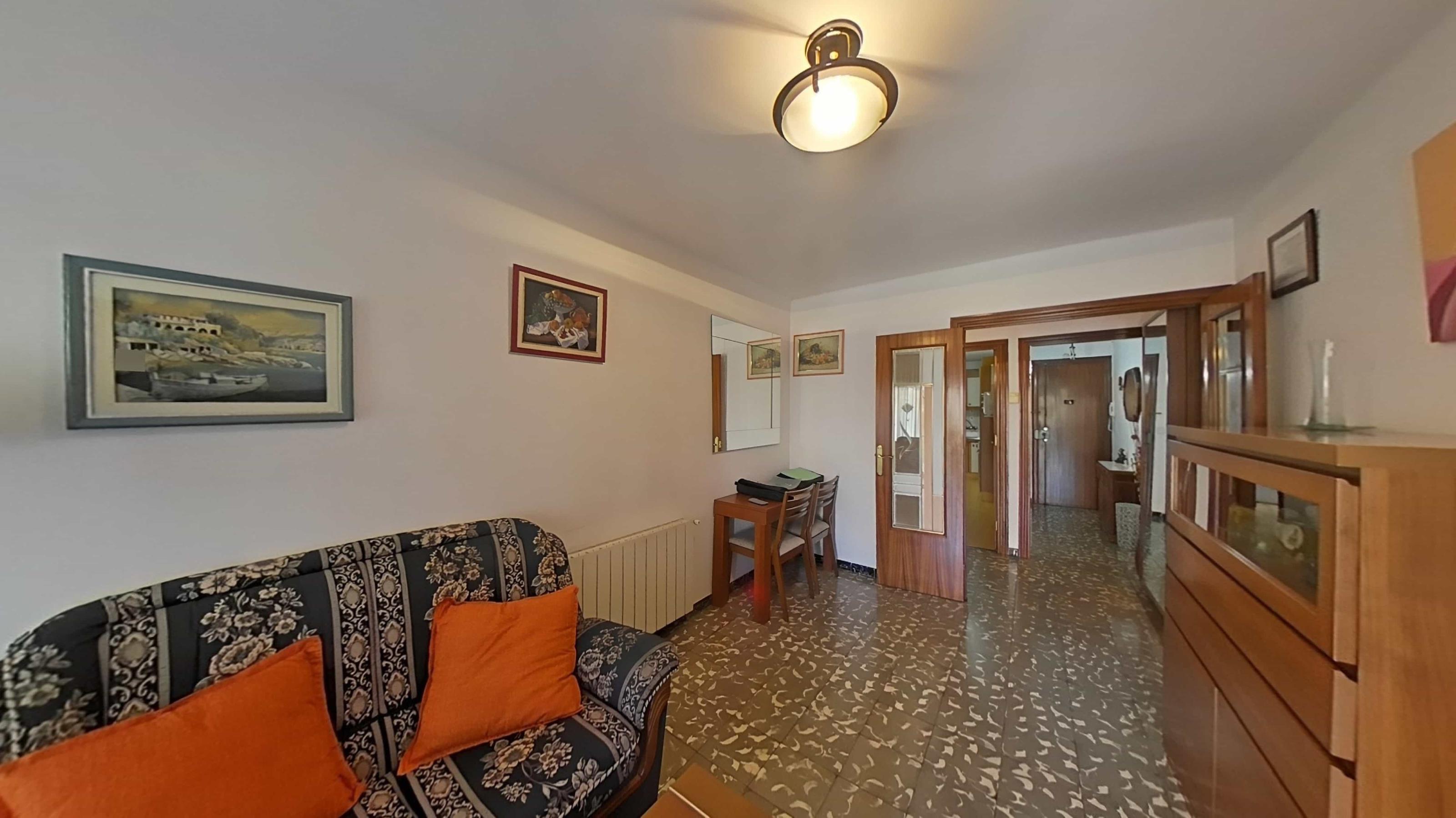 Imagen 22 Piso en venta en Santa Coloma De Gramenet / Plaça Pau Casals