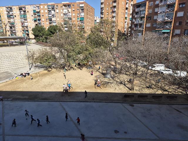 Imagen 13 Inmueble 300914 - Piso en venta en Santa Coloma De Gramenet / Plaça Pau Casals