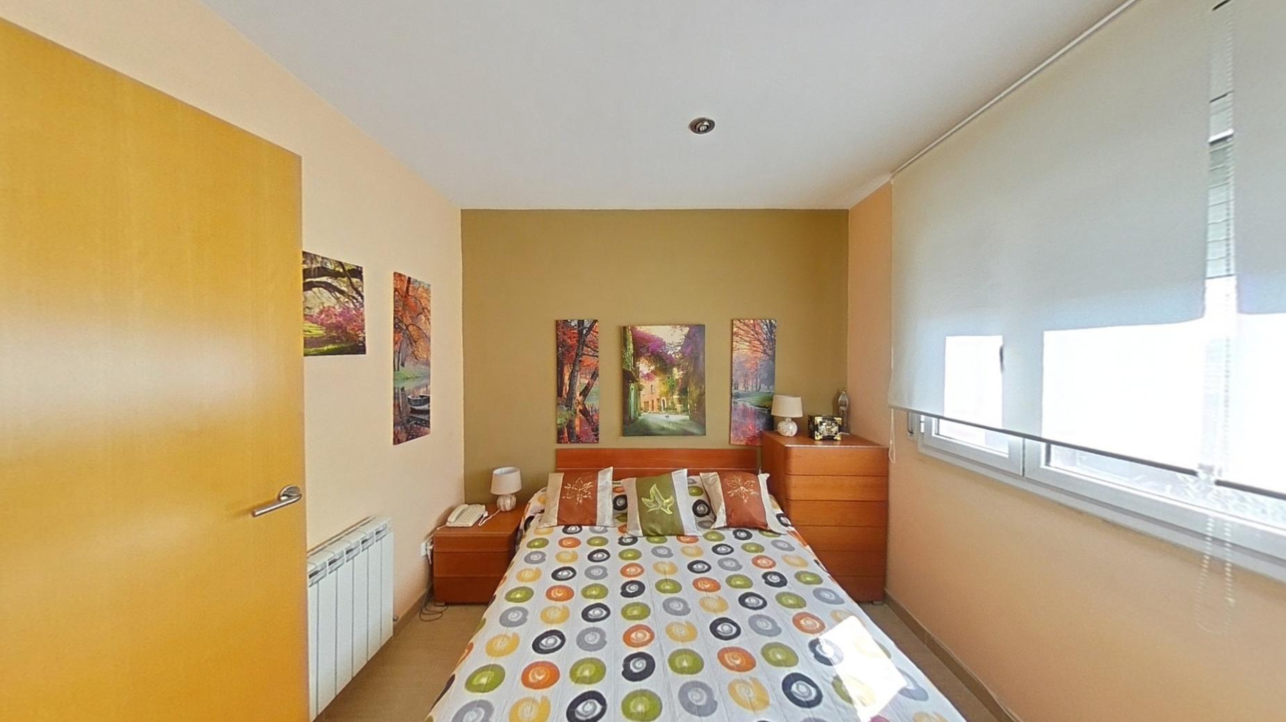 Imagen 44 Casa Pareada en venta en Piera / Junto piscina municipal