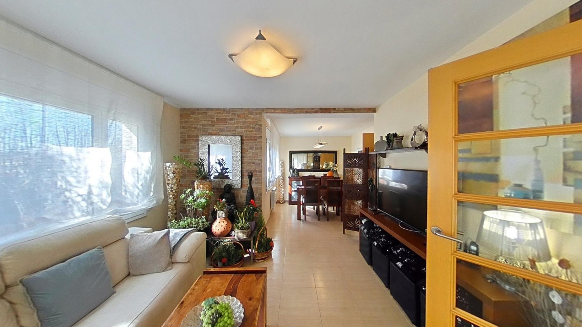 Imagen 60 Casa Pareada en venta en Piera / Junto piscina municipal