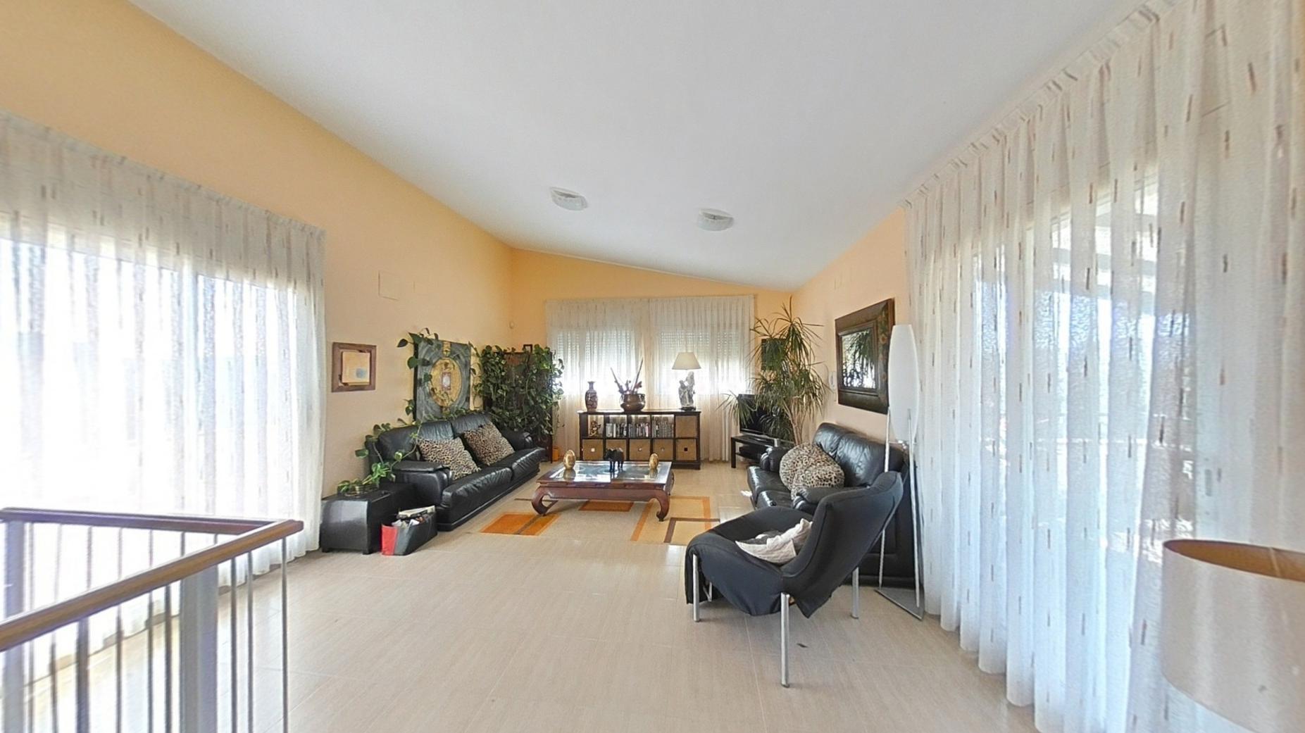 Imagen 28 Casa Pareada en venta en Piera / Junto piscina municipal