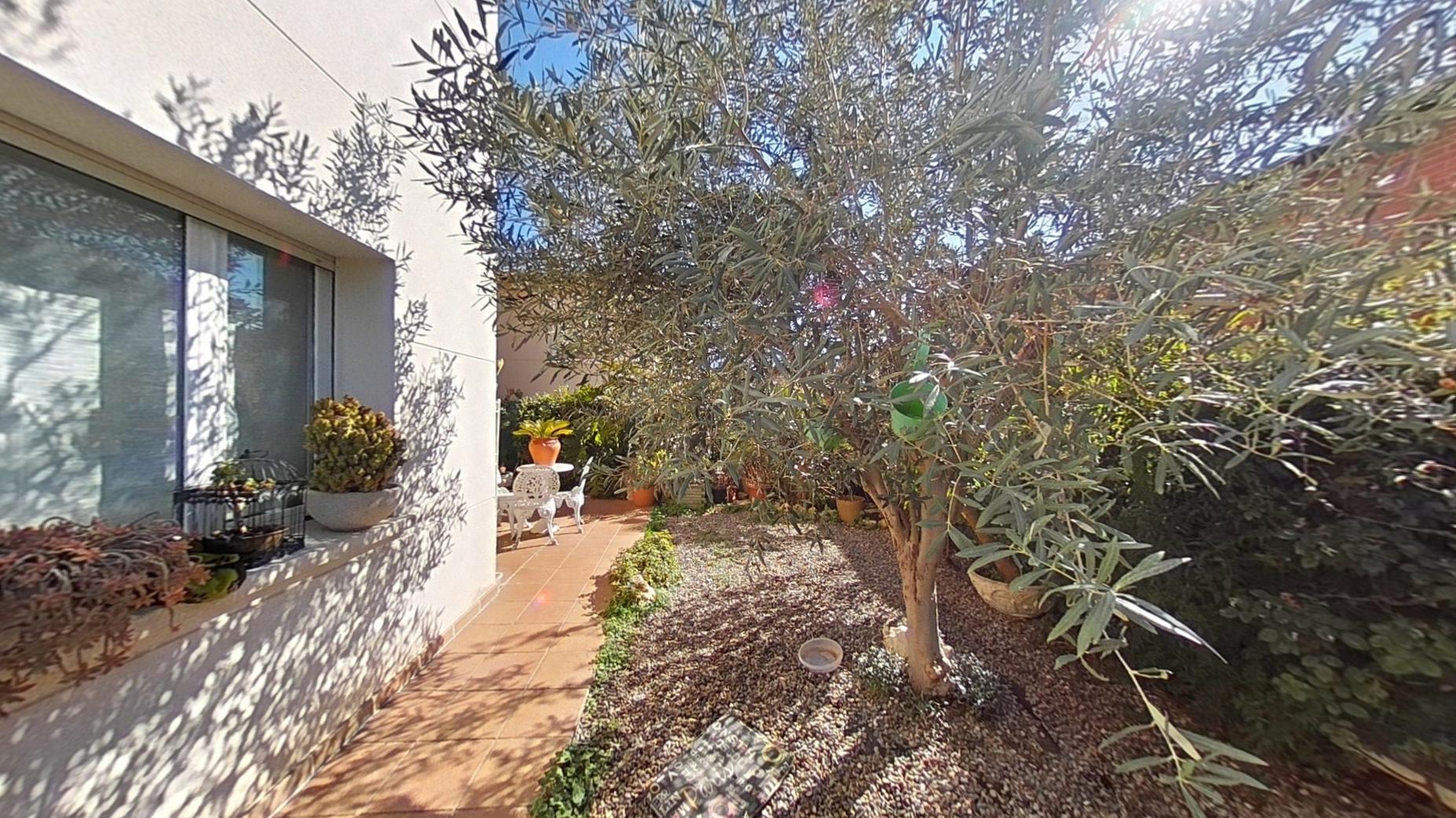 Imagen 52 Casa Pareada en venta en Piera / Junto piscina municipal