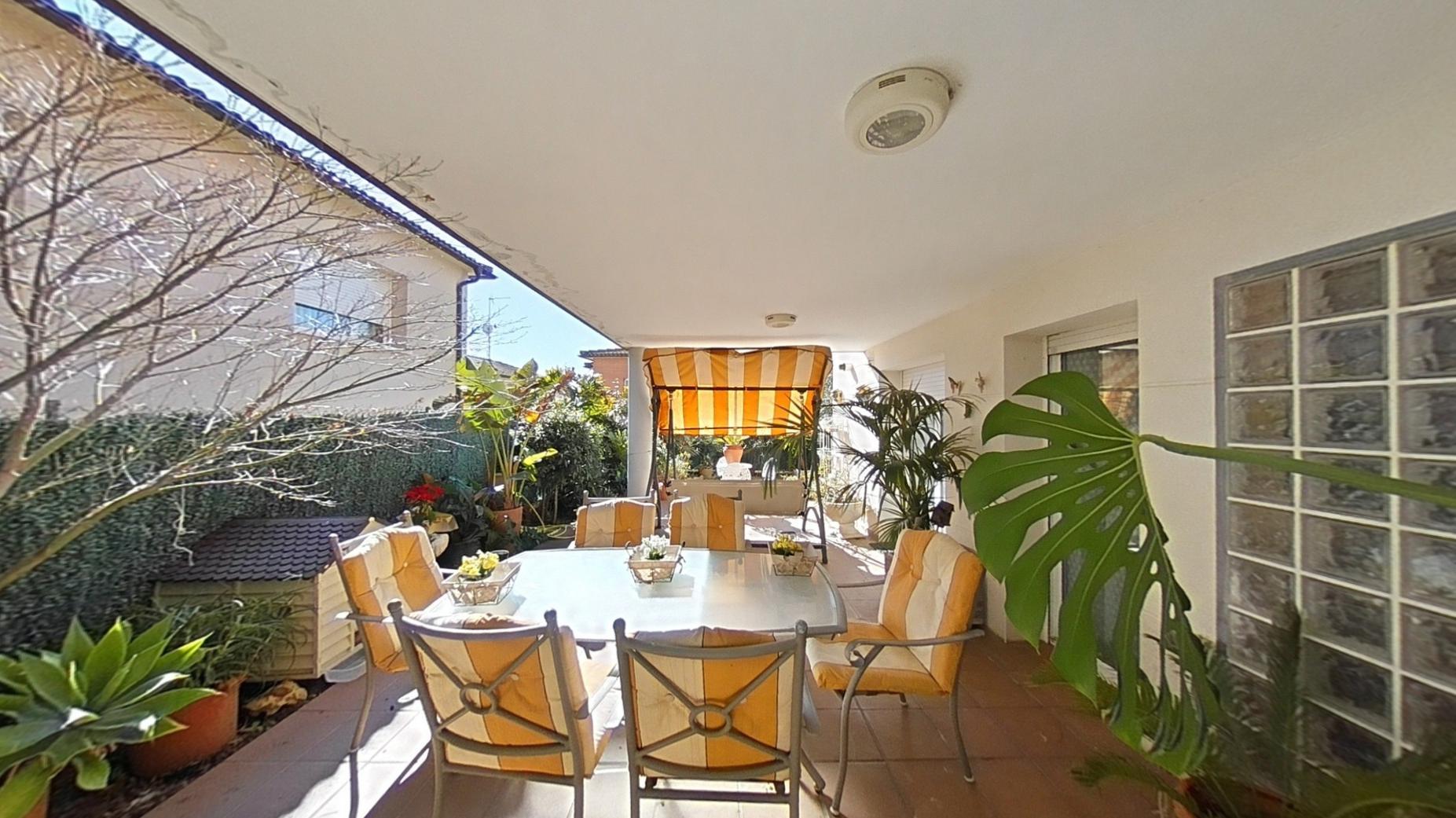 Imagen 50 Casa Pareada en venta en Piera / Junto piscina municipal