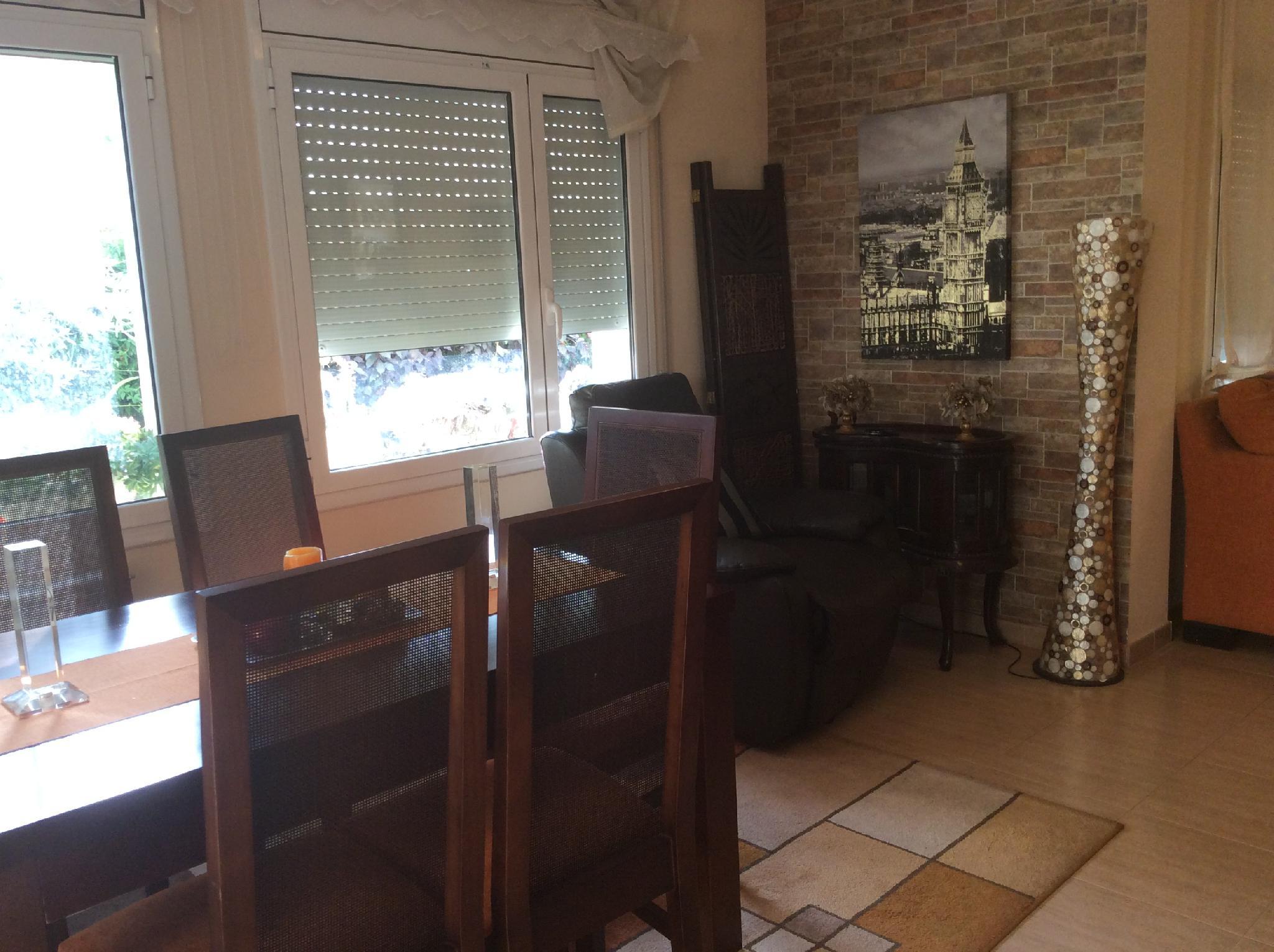 Imagen 12 Casa Pareada en venta en Piera / Junto piscina municipal