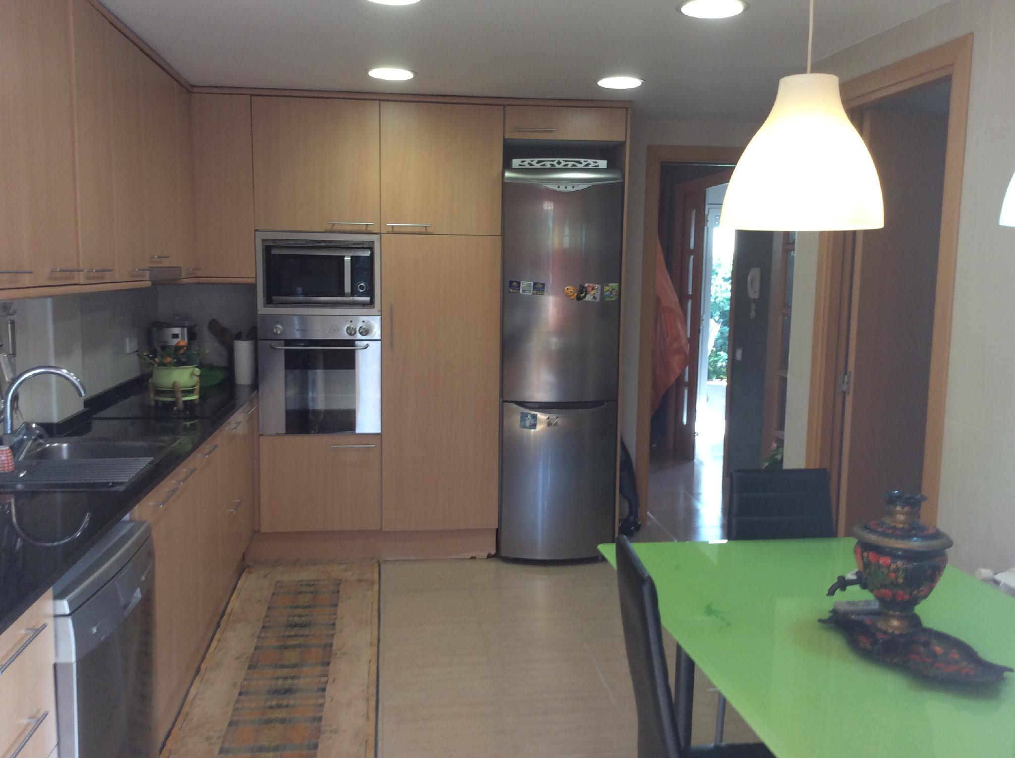 Imagen 14 Casa Pareada en venta en Piera / Junto piscina municipal