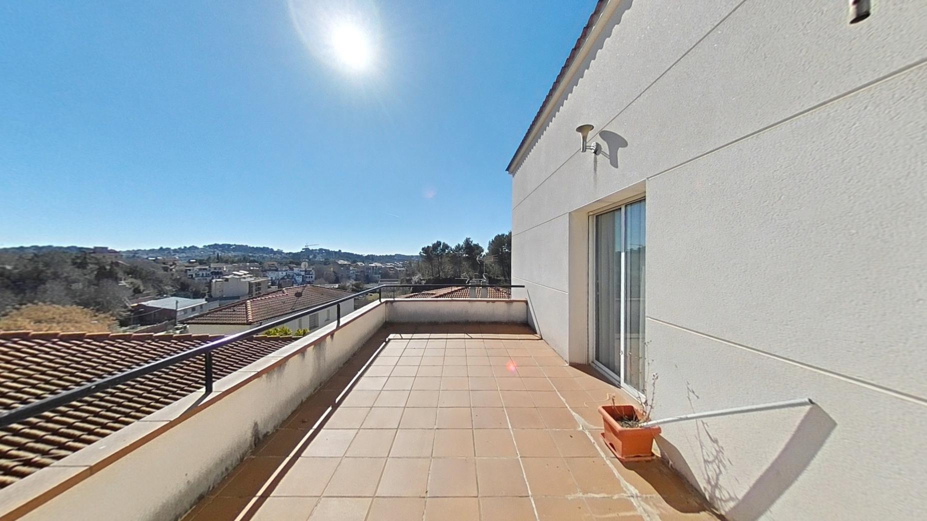 Imagen 17 Casa Pareada en venta en Piera / Junto piscina municipal