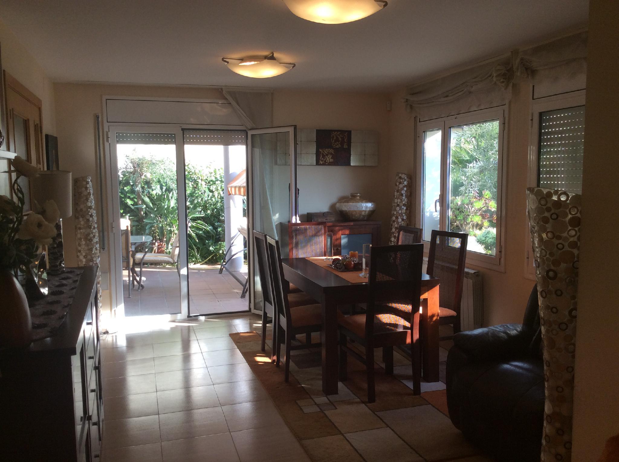 Imagen 8 Casa Pareada en venta en Piera / Junto piscina municipal