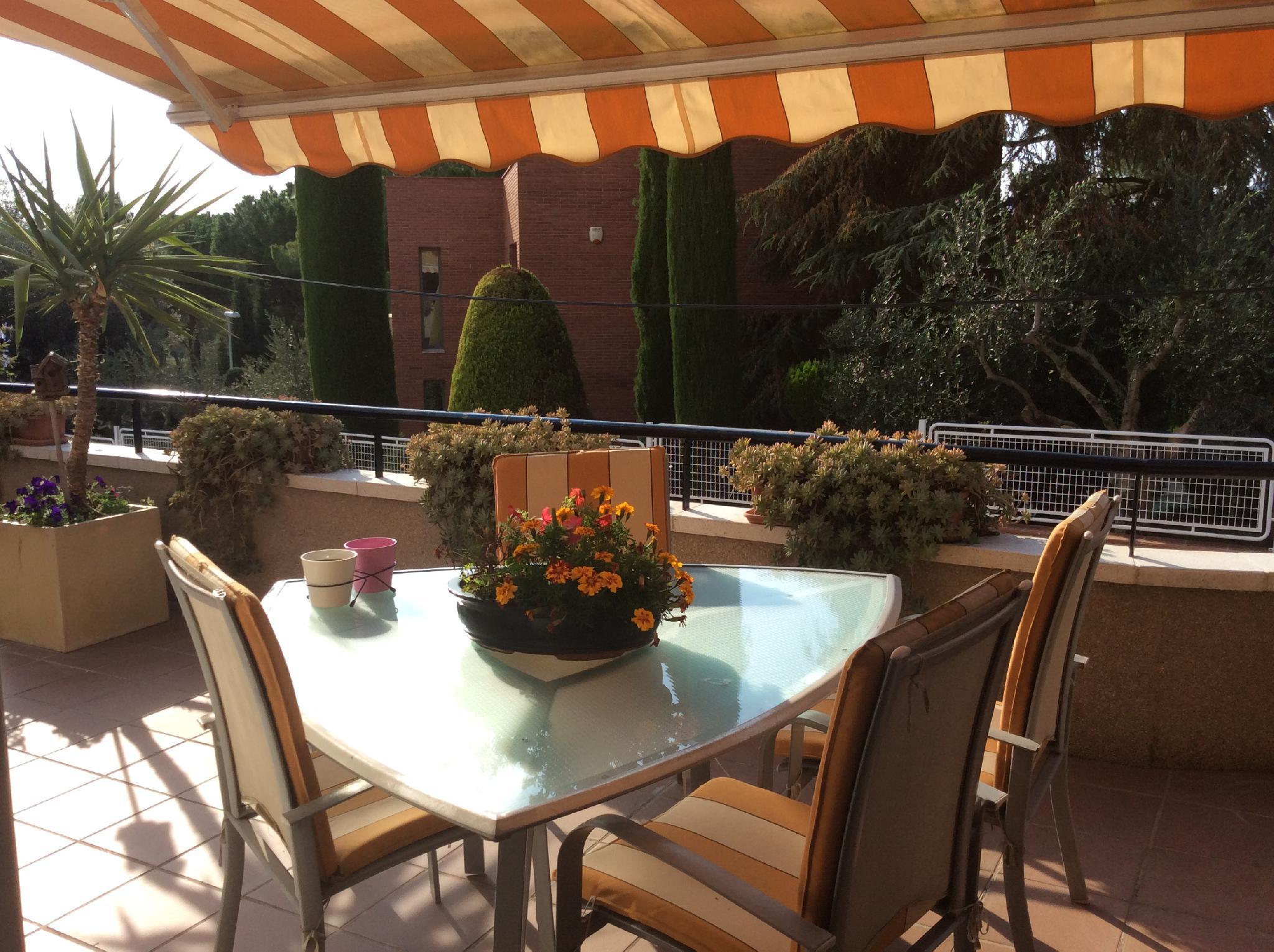 Imagen 39 Casa Pareada en venta en Piera / Junto piscina municipal