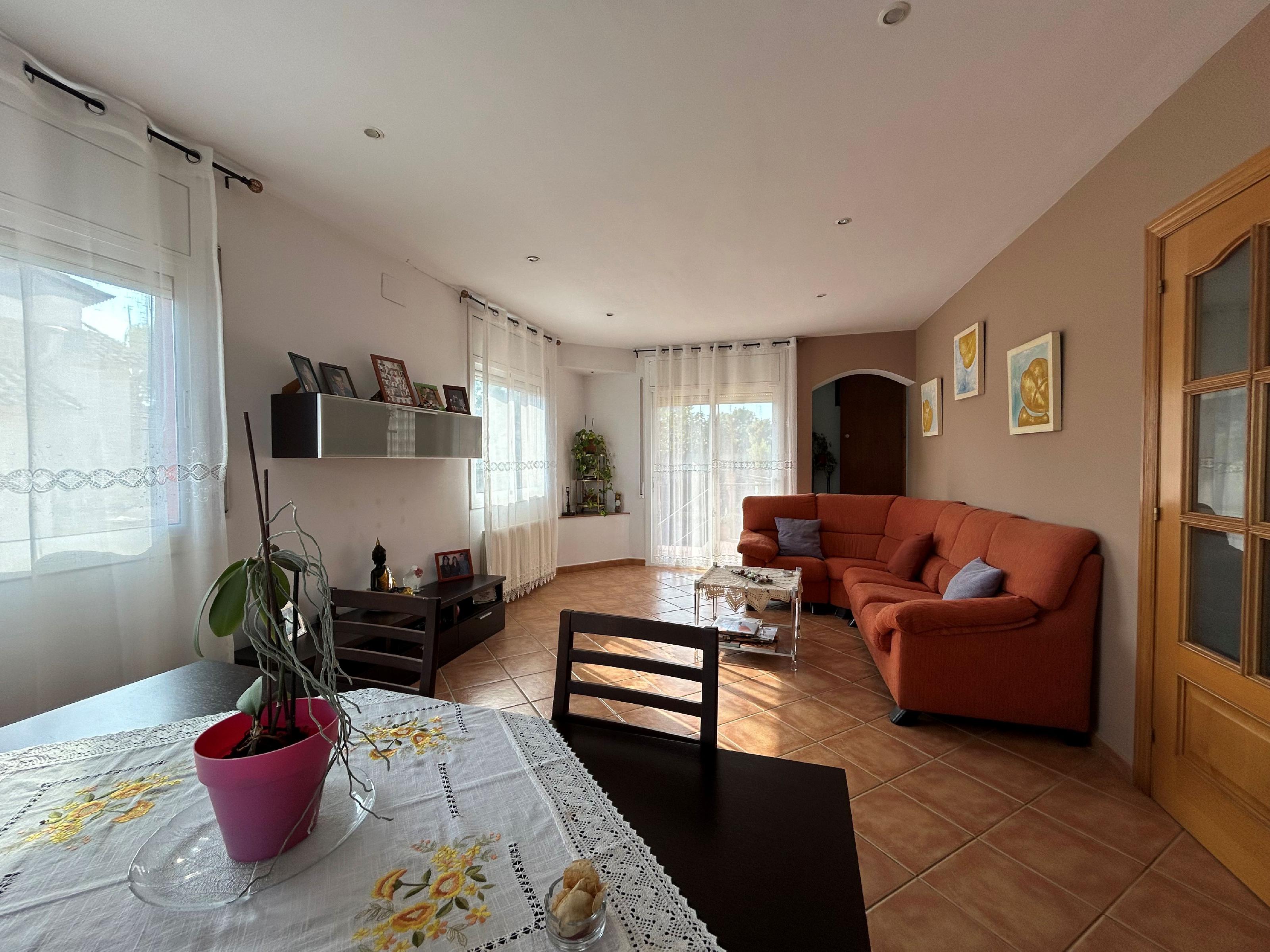 Imagen 5 Casa Aislada en venta en Piera / Urbanización Can Claramunt