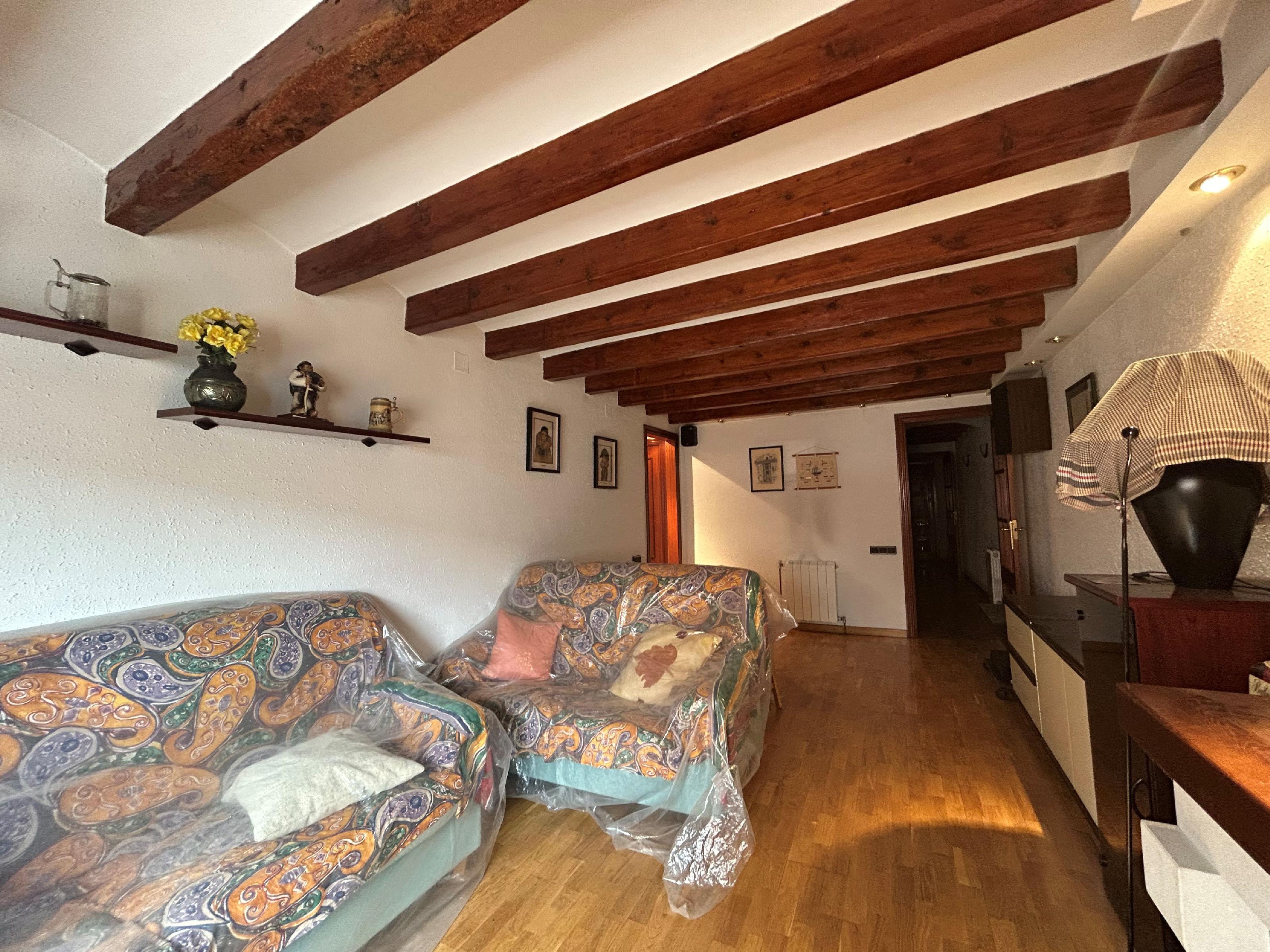 Imagen 5 Casa Pareada en venta en Piera / Barri àntic de Can Canals